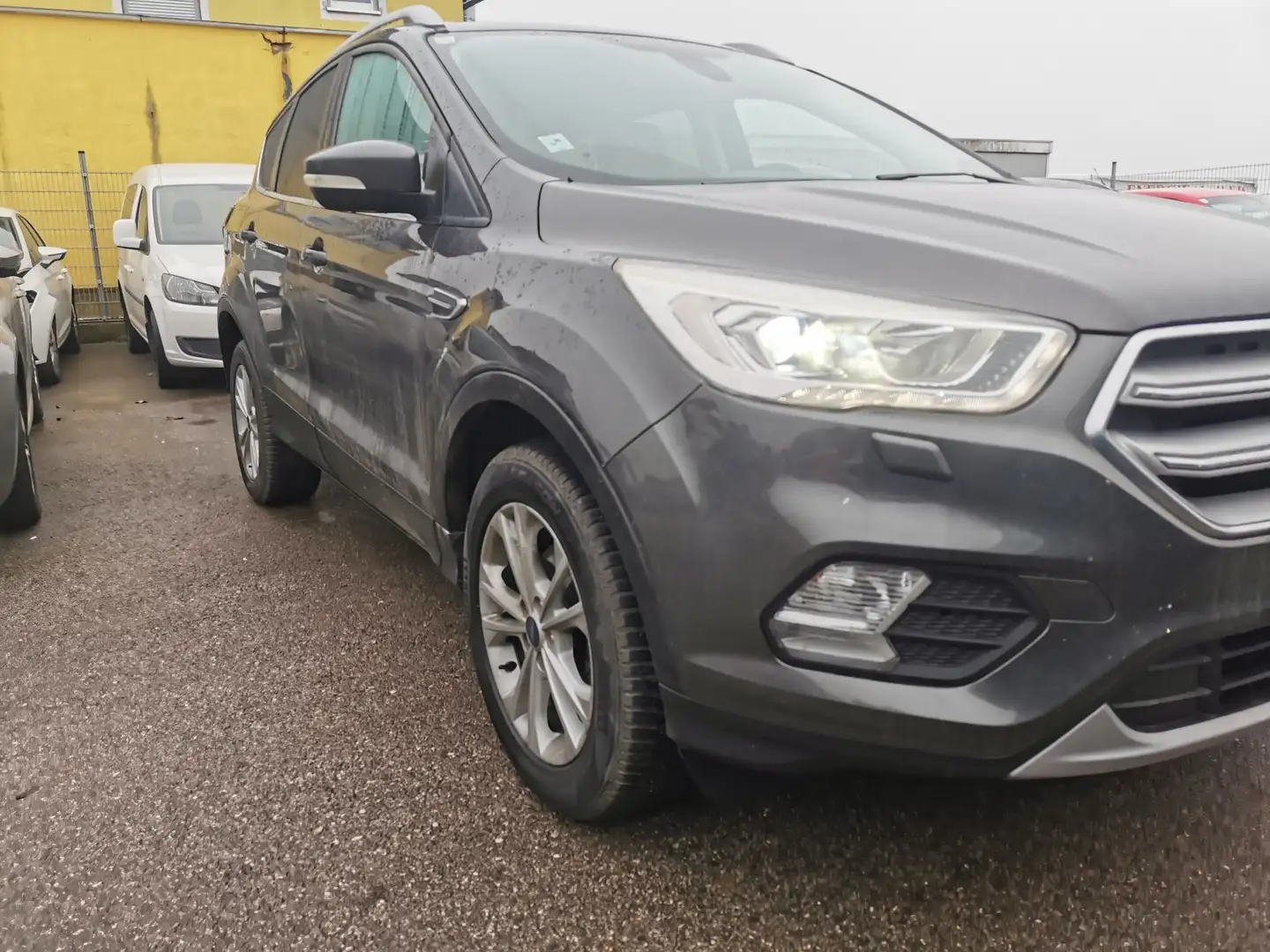 Ford Kuga Titanium Grün - 2