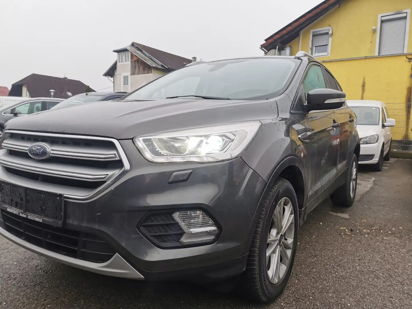 Ford Kuga Titanium Grün - 1