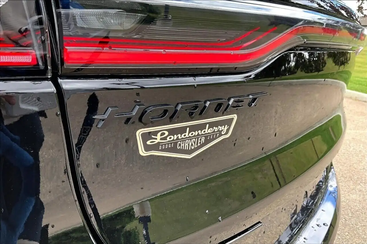 Dodge Hornet снимка Dodge Hornet