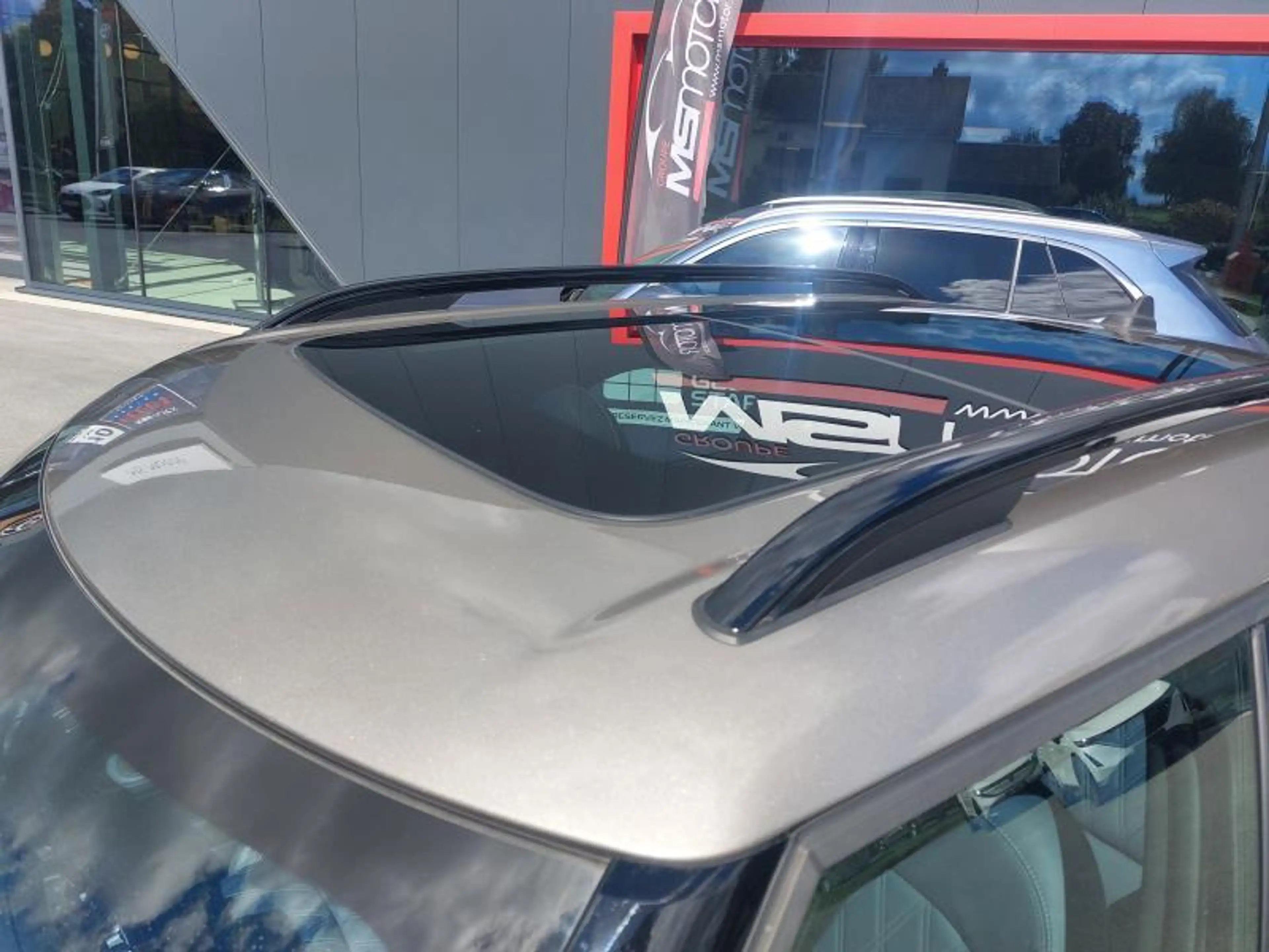 MINI Cooper SE Countryman ALL4 — photo 8
