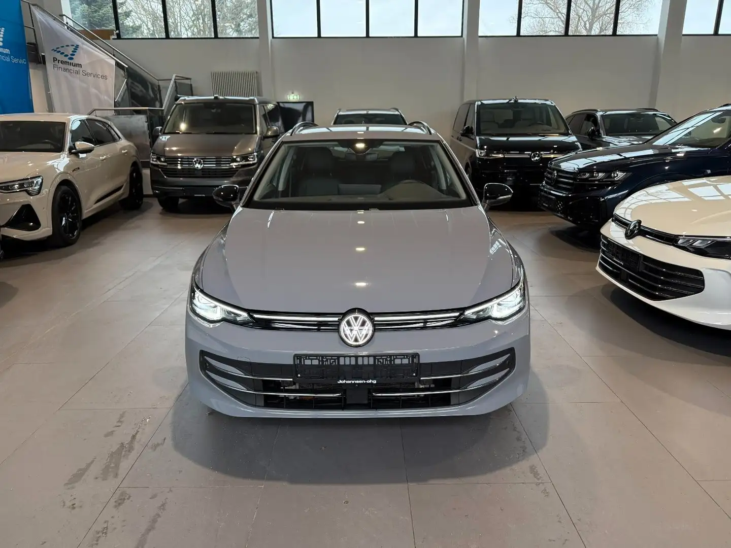 Volkswagen Golf VIII Variant 2.0 TDI Goal Matrix,AHK,360° Gris - 2