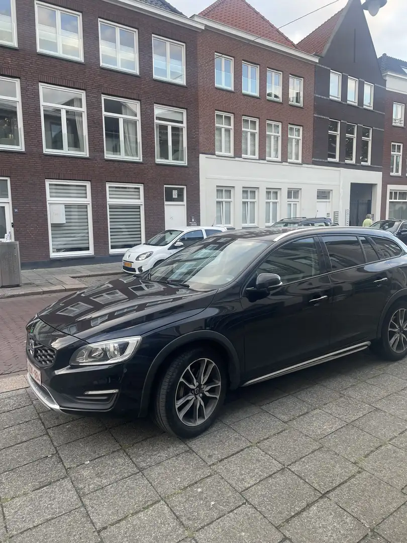 Volvo V60 Cross Country D3 Geartronic Kinetic - 2