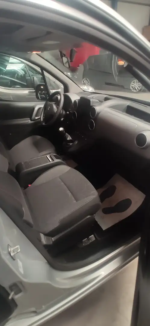 Peugeot Partner Partner Tepee 1.6 BlueHDi Style S Gümüş rengi - 2