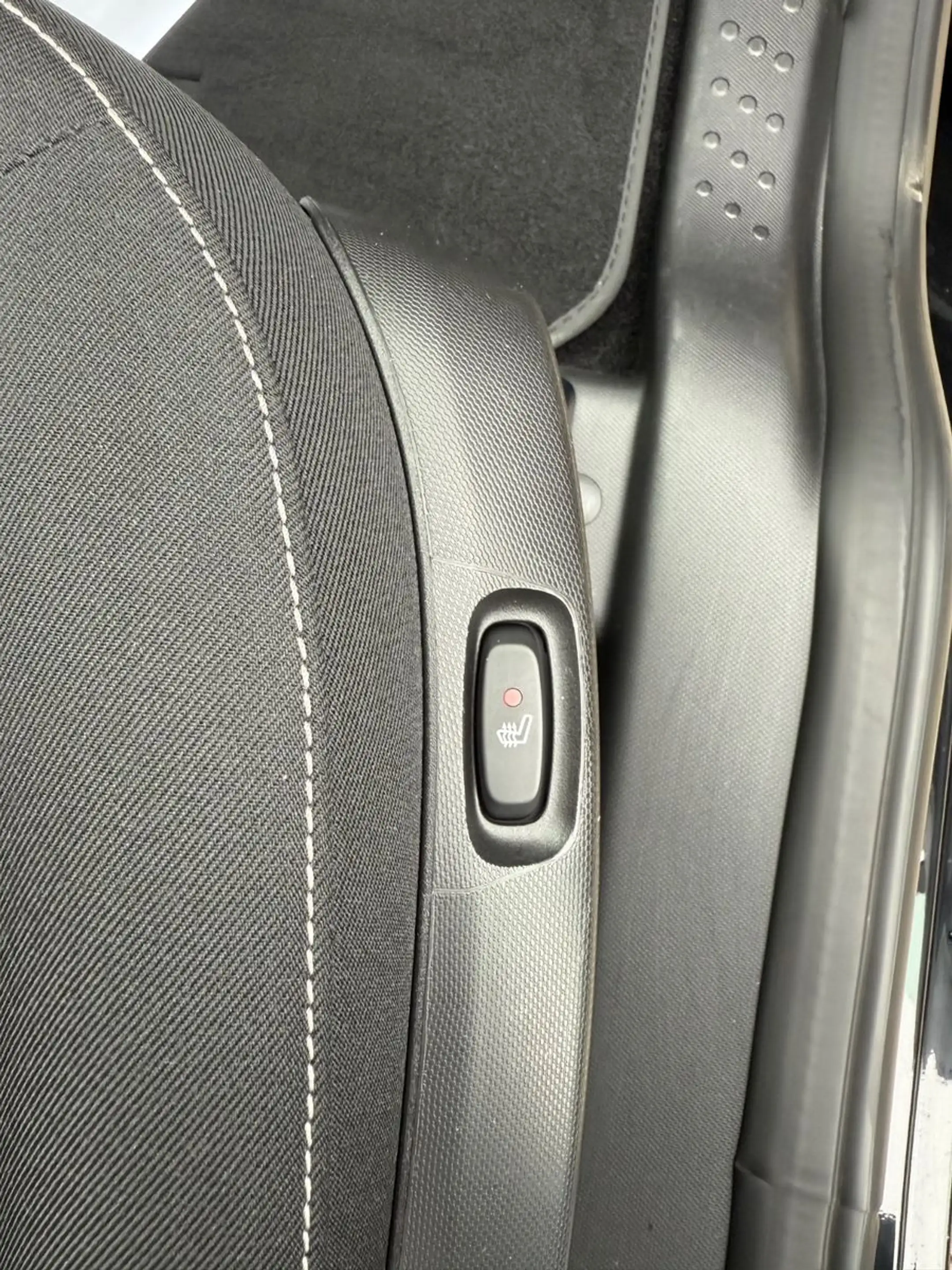 smart forTwo CABRIO*COOL&AUDIO*SITZHEIZUNG*AUTOMATIK — photo 11