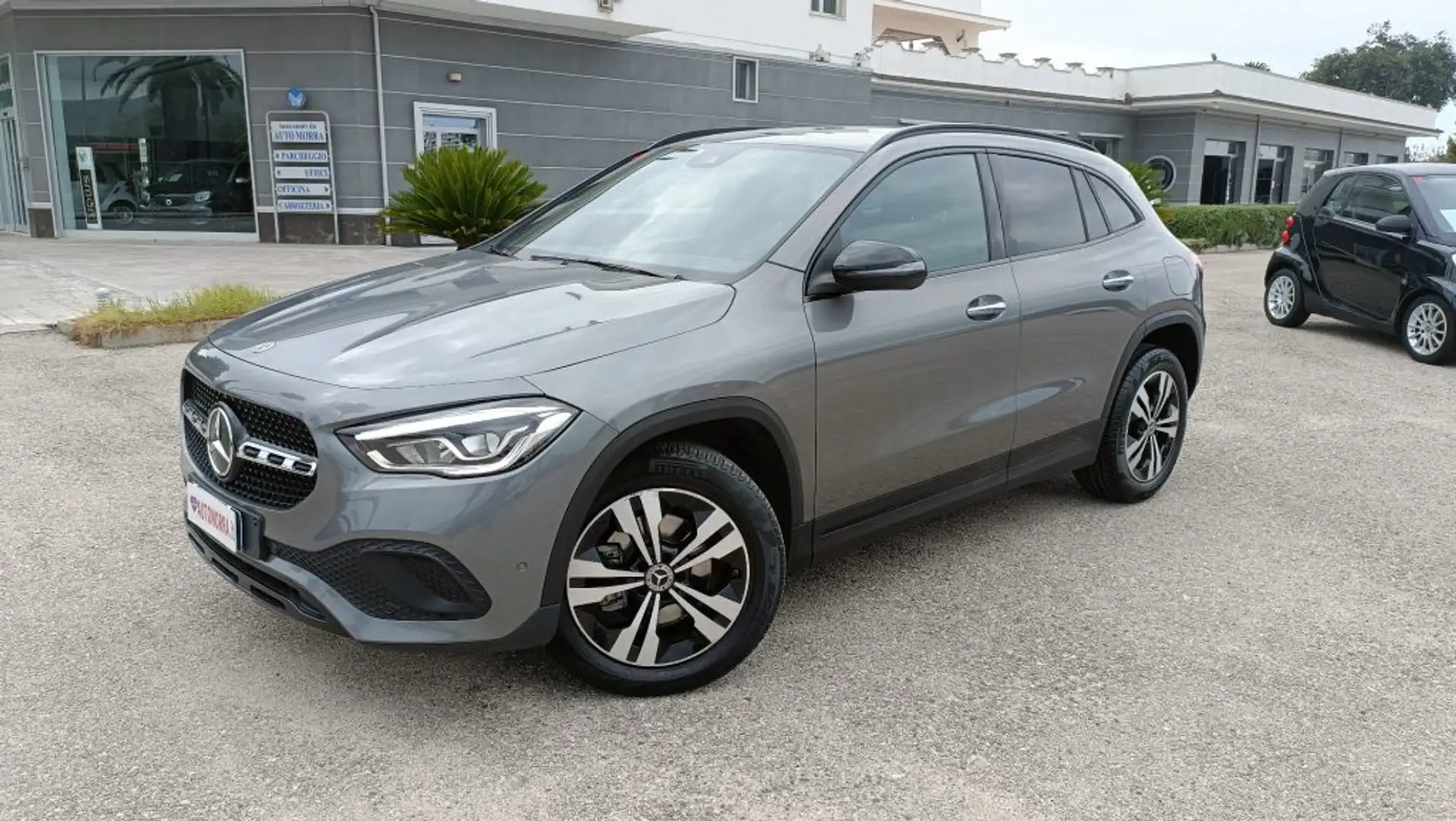 Mercedes-Benz GLA 200 d Automatic 4Matic Sport Plus n°45 Gris - 2