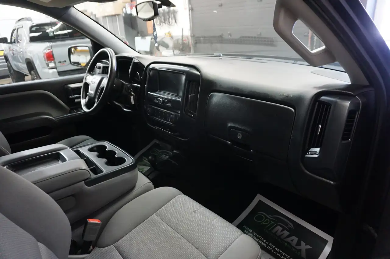 GMC Sierra 1500 снимка GMC Sierra 1500