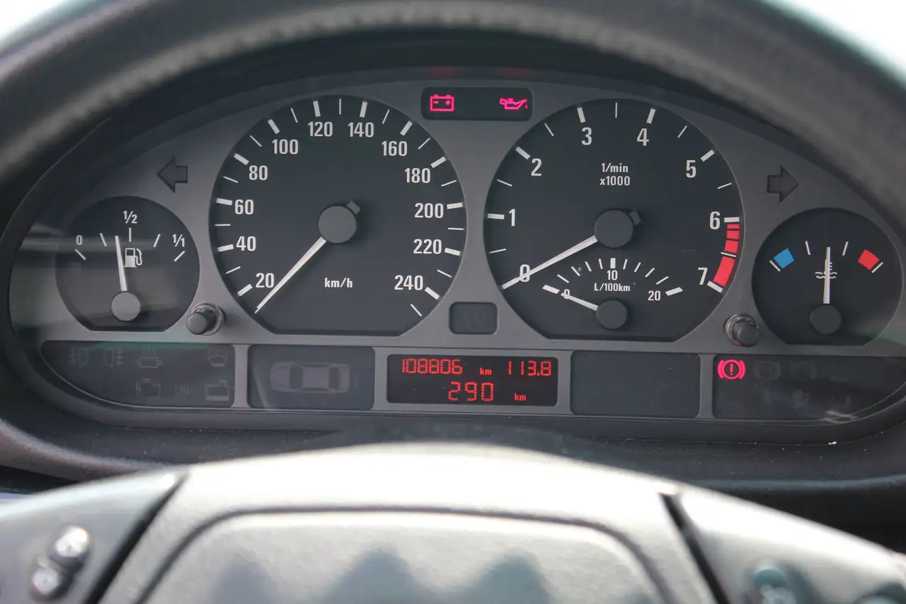 BMW 320 Serie 3 E46 Berlina 320i Eletta, foto 9