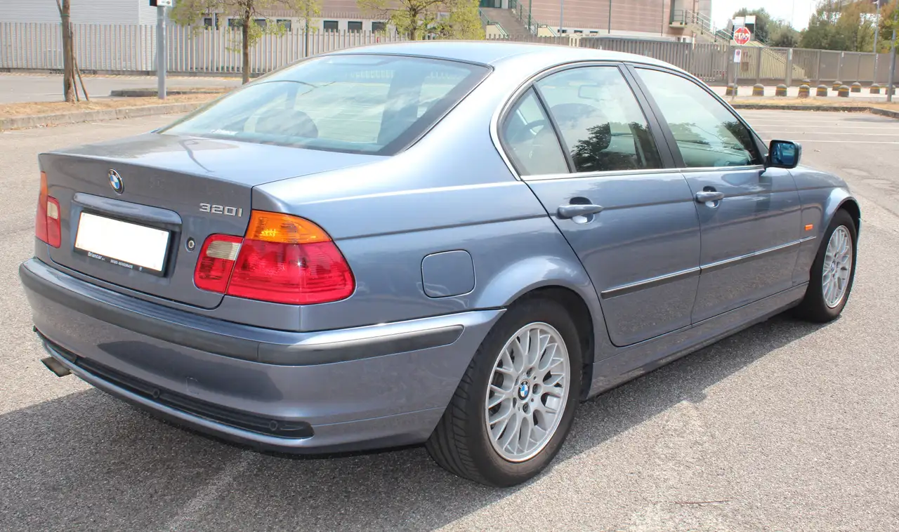 BMW 320 Serie 3 E46 Berlina 320i Eletta, foto 3