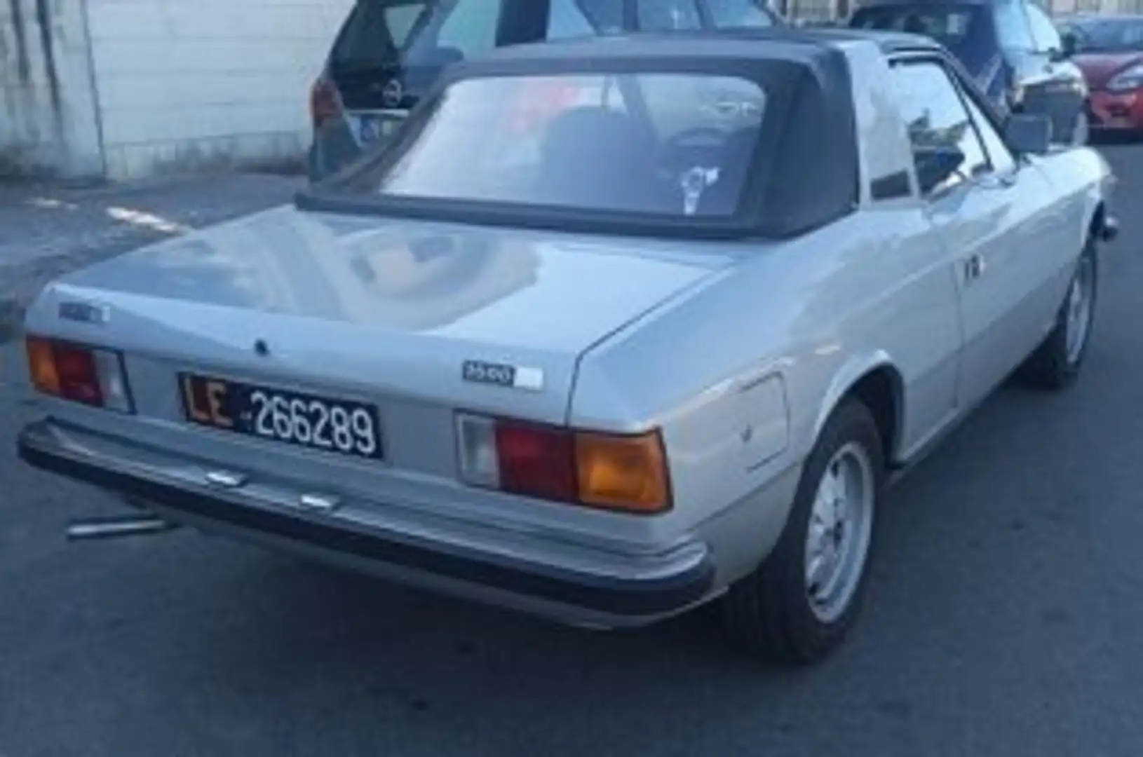 Lancia Beta Beta Spider 1.6 Grau - 2