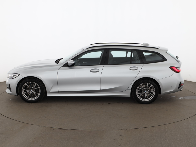 BMW 318 d Touring Sport Line Aut LED AHK RADAR LEDER — photo 5