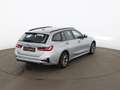 BMW 318 d Touring Sport Line Aut LED AHK RADAR LEDER Grau - thumbnail 2
