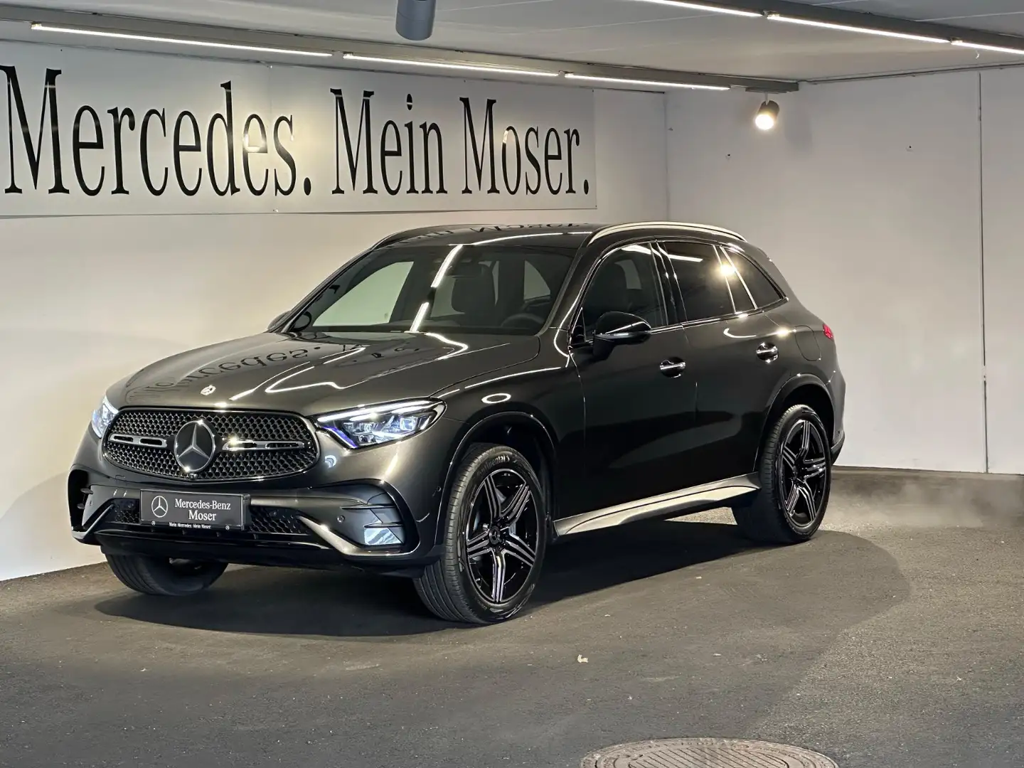 Mercedes-Benz GLC 300 de 4MATIC Österreich-Edition AMG Line Grau - 2
