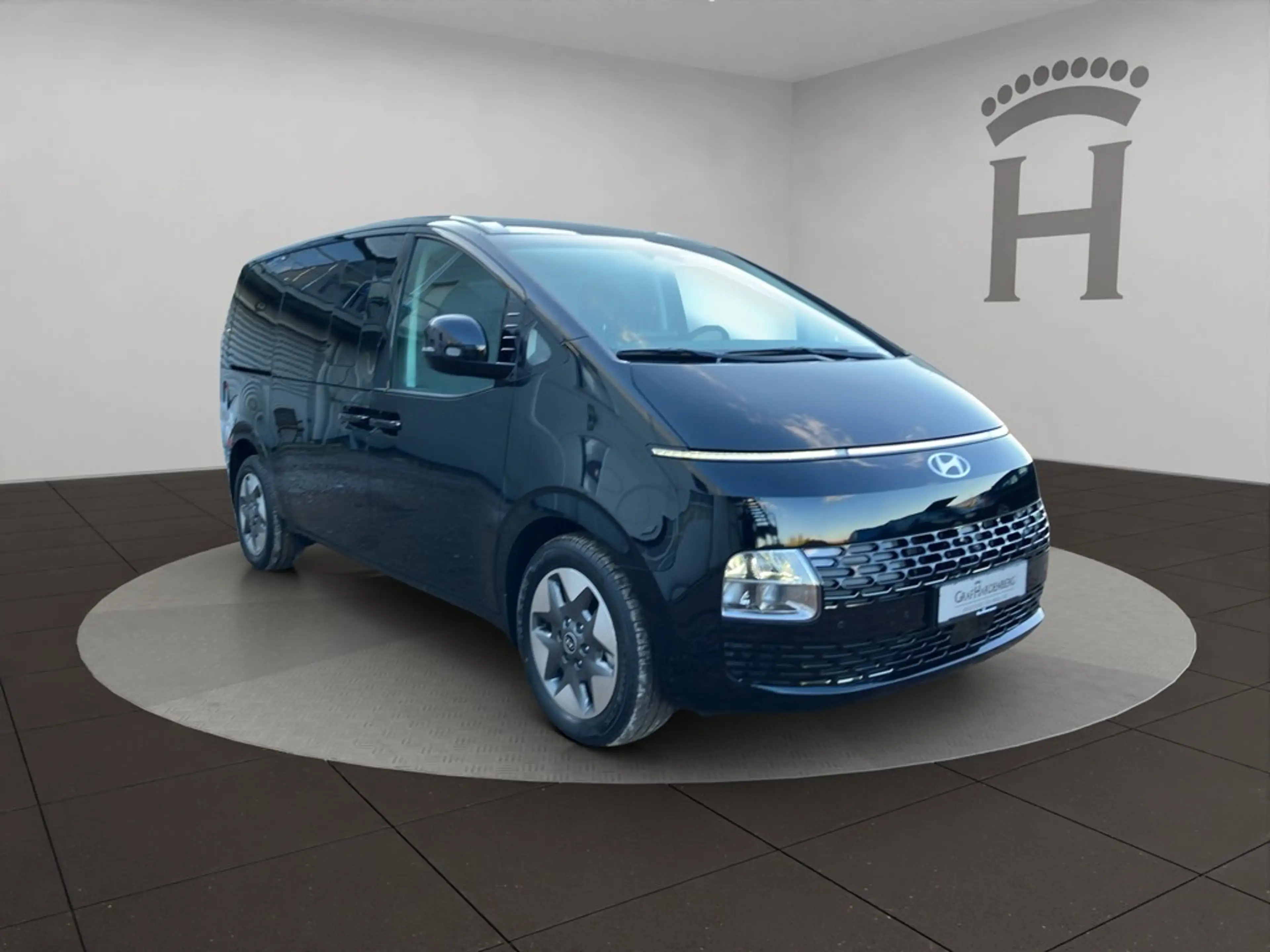 Hyundai STARIA 9 Sitzer HEV 1.6 T-GDI Prime PANO PARK-PAKET — photo 8