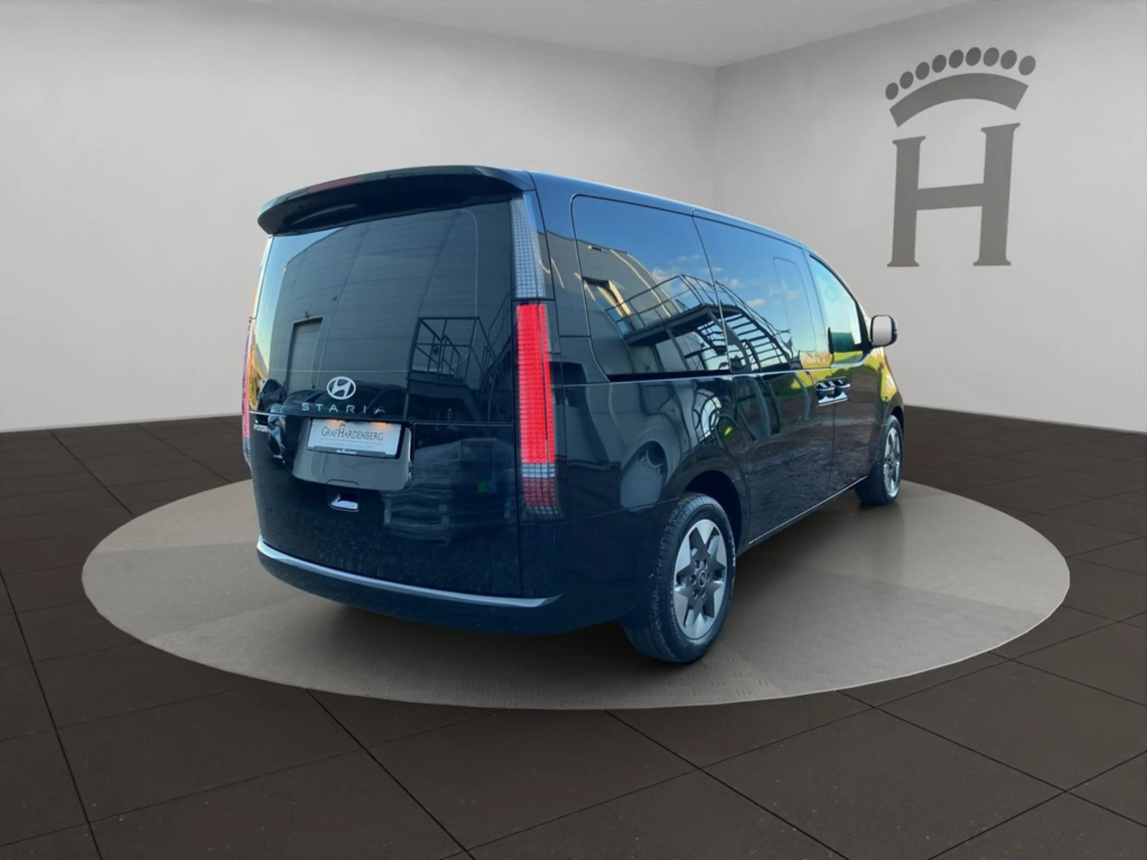 Hyundai STARIA 9 Sitzer HEV 1.6 T-GDI Prime PANO PARK-PAKET — photo 6