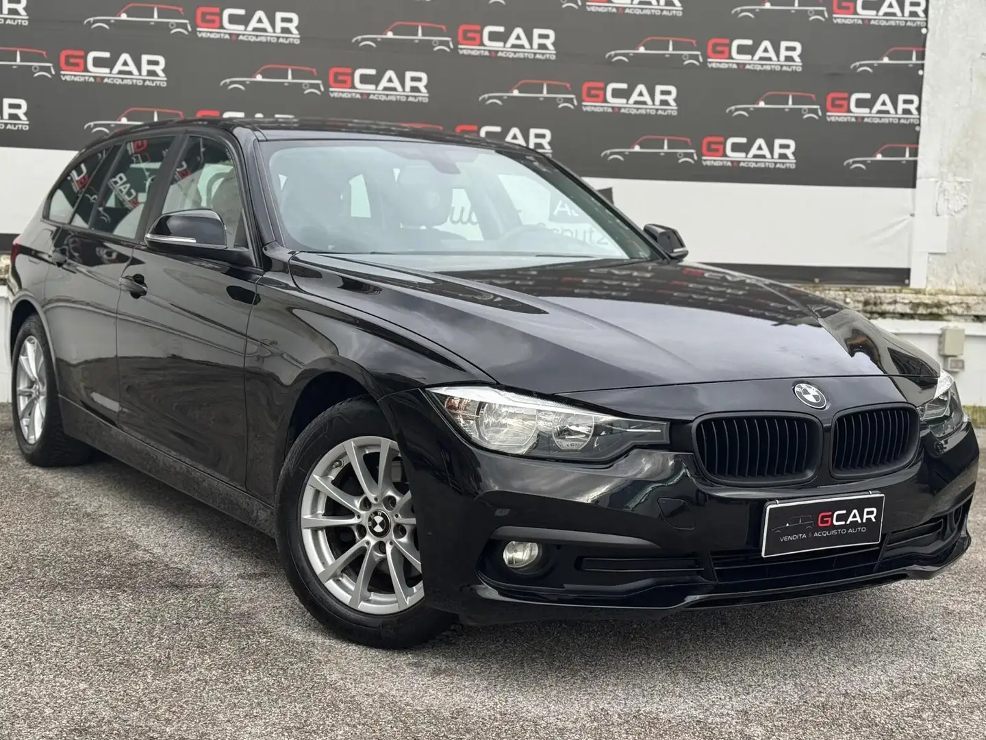 BMW 316 316d Touring Luxury Schwarz - 1
