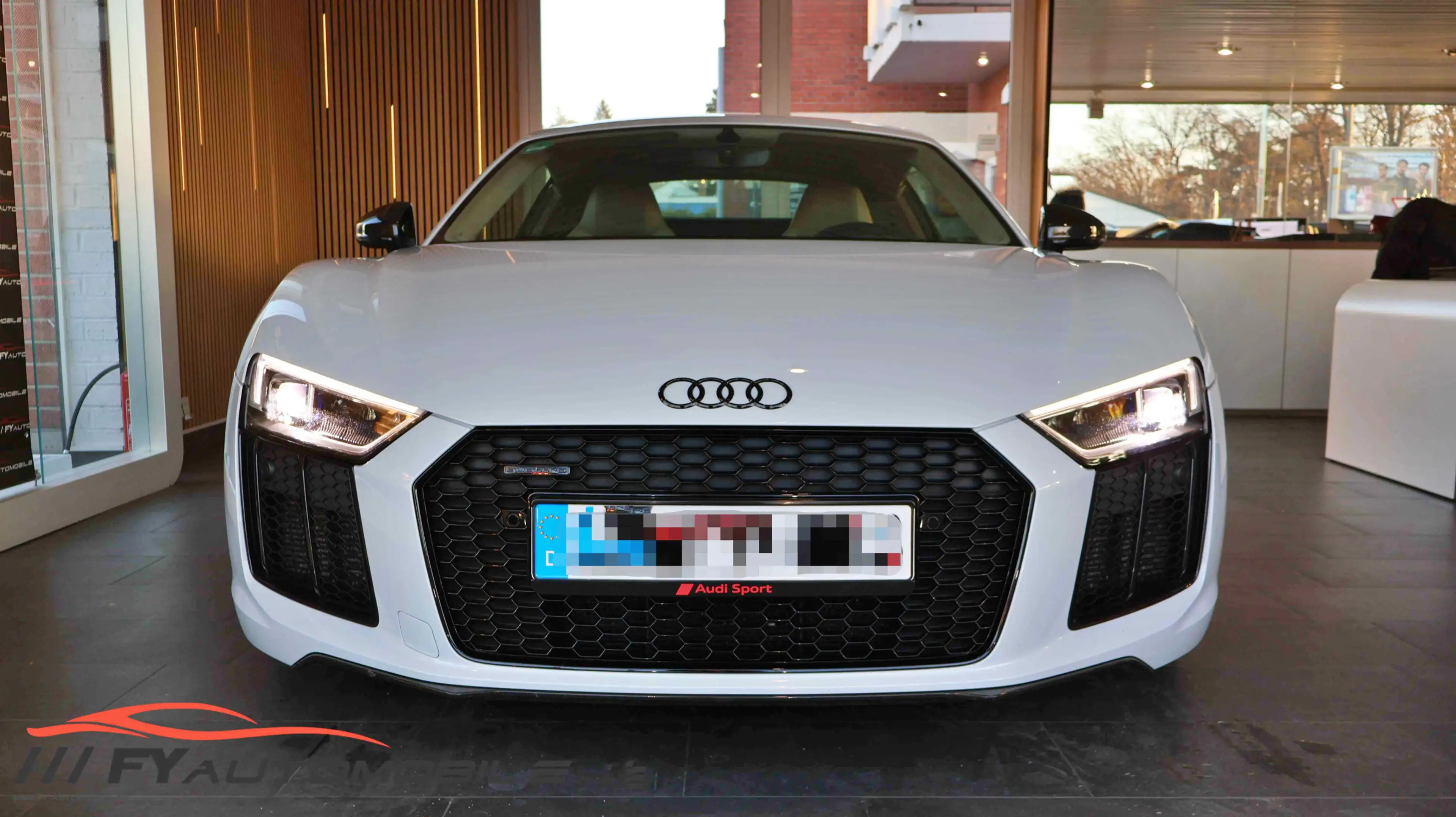 Audi R8 5.2 FSI V10 Plus Carbon Laser B&O TOP Zustand — photo 4