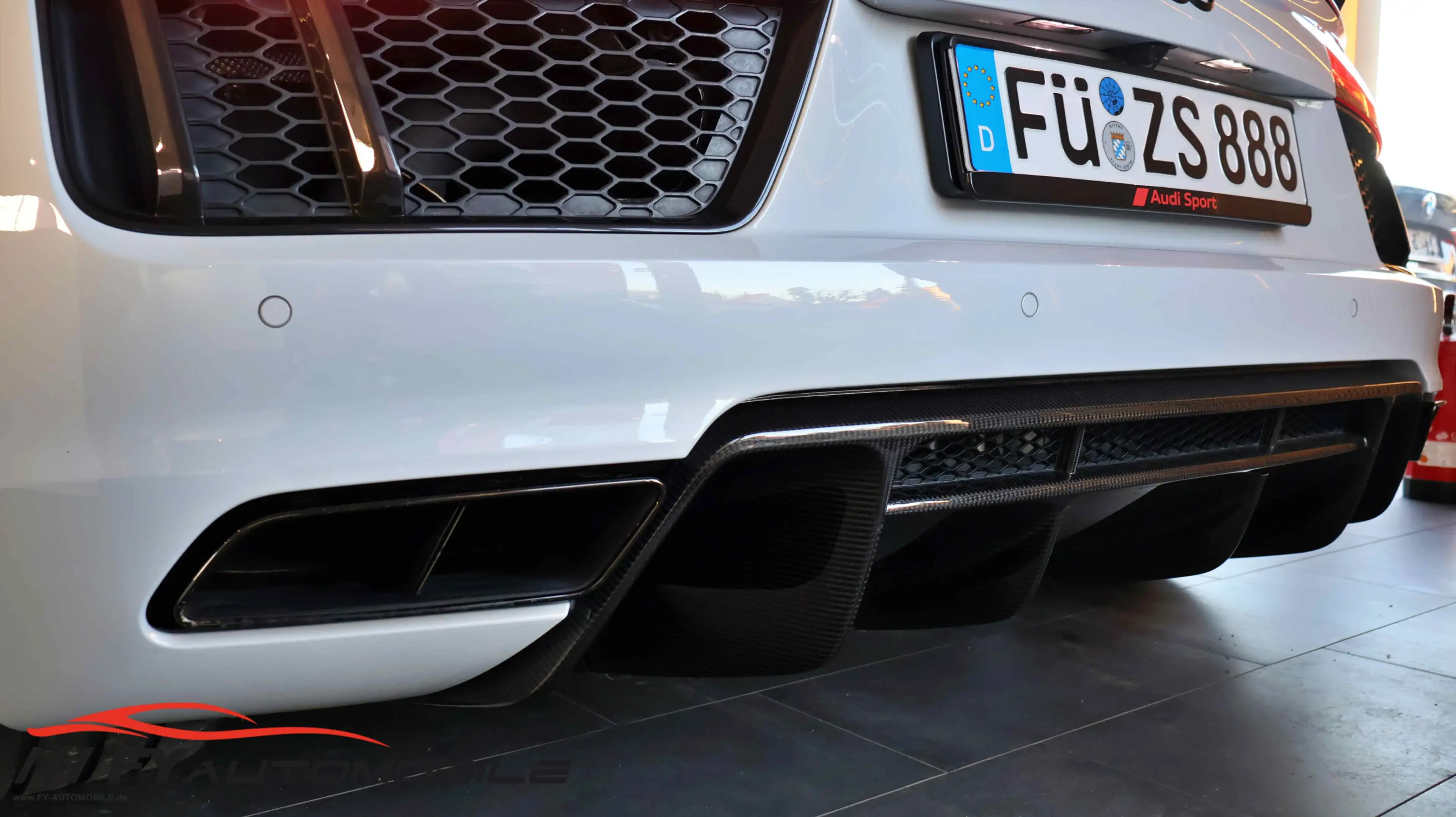 Audi R8 5.2 FSI V10 Plus Carbon Laser B&O TOP Zustand — photo 10