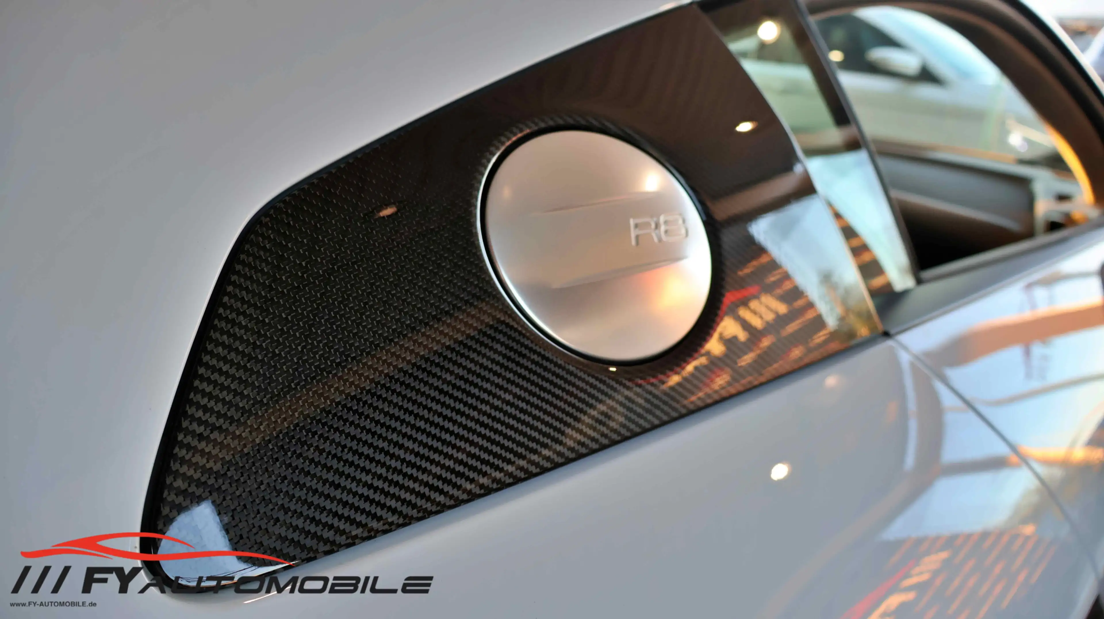 Audi R8 5.2 FSI V10 Plus Carbon Laser B&O TOP Zustand — photo 13