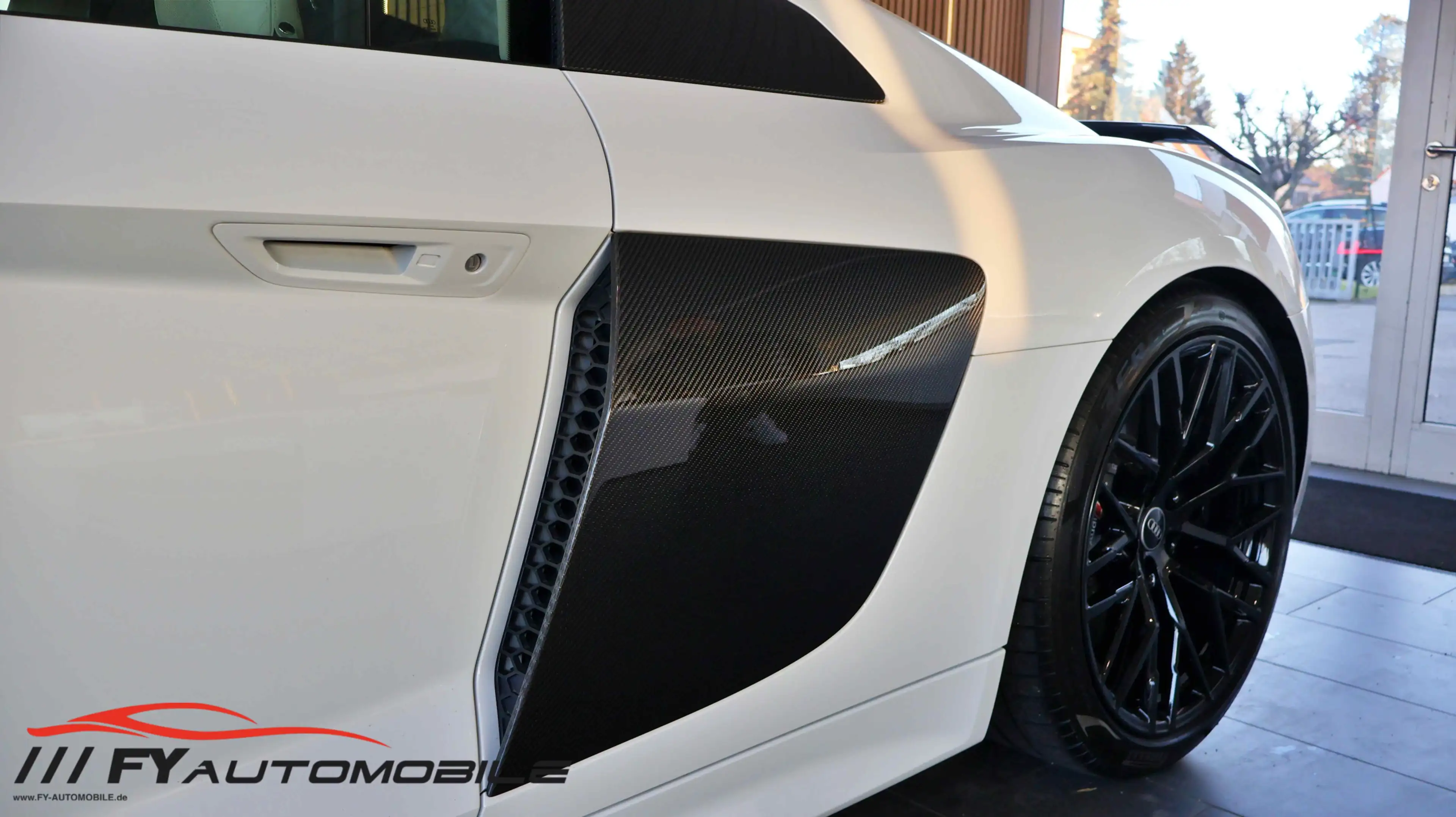 Audi R8 5.2 FSI V10 Plus Carbon Laser B&O TOP Zustand — photo 8