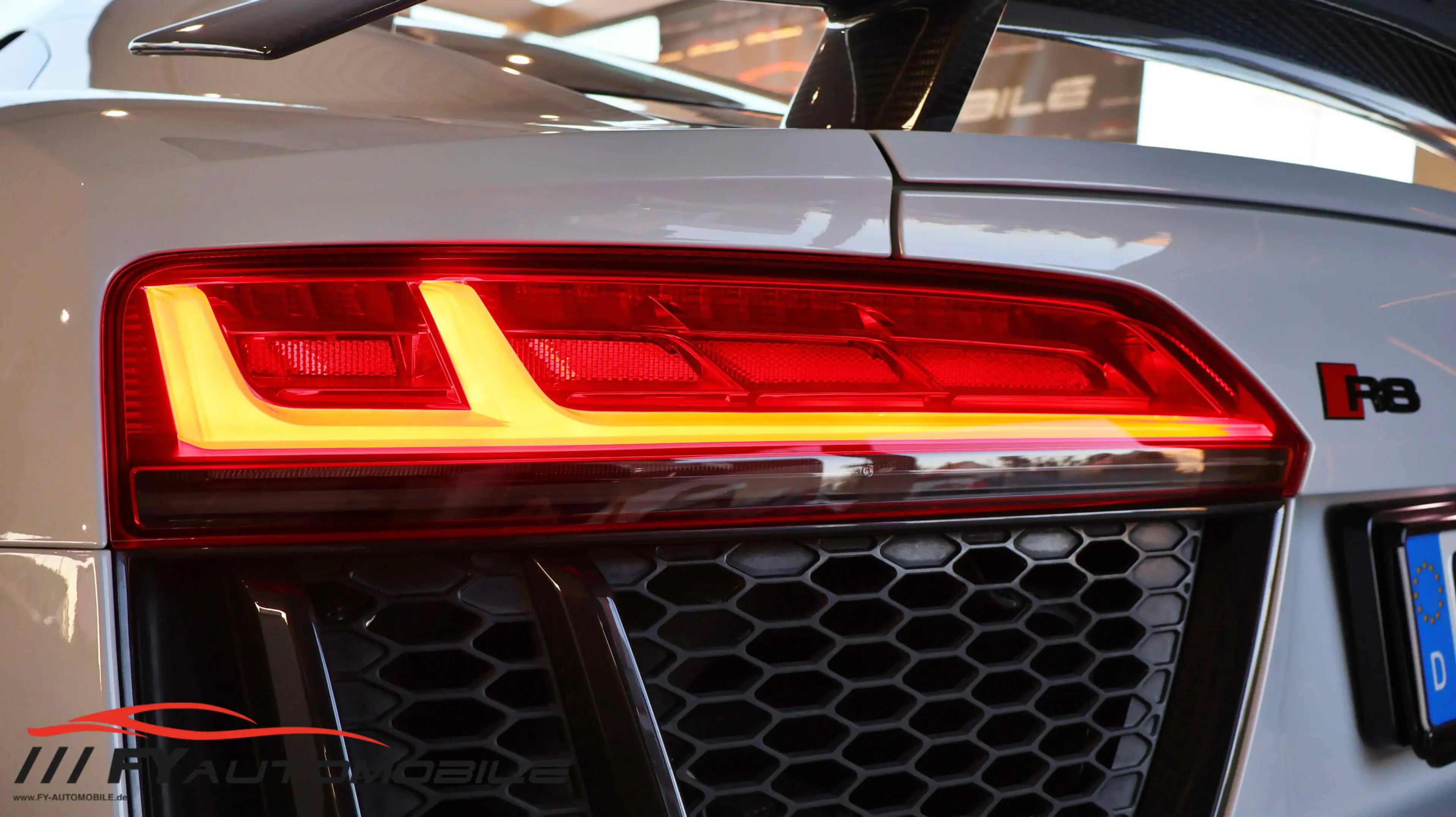 Audi R8 5.2 FSI V10 Plus Carbon Laser B&O TOP Zustand — photo 14