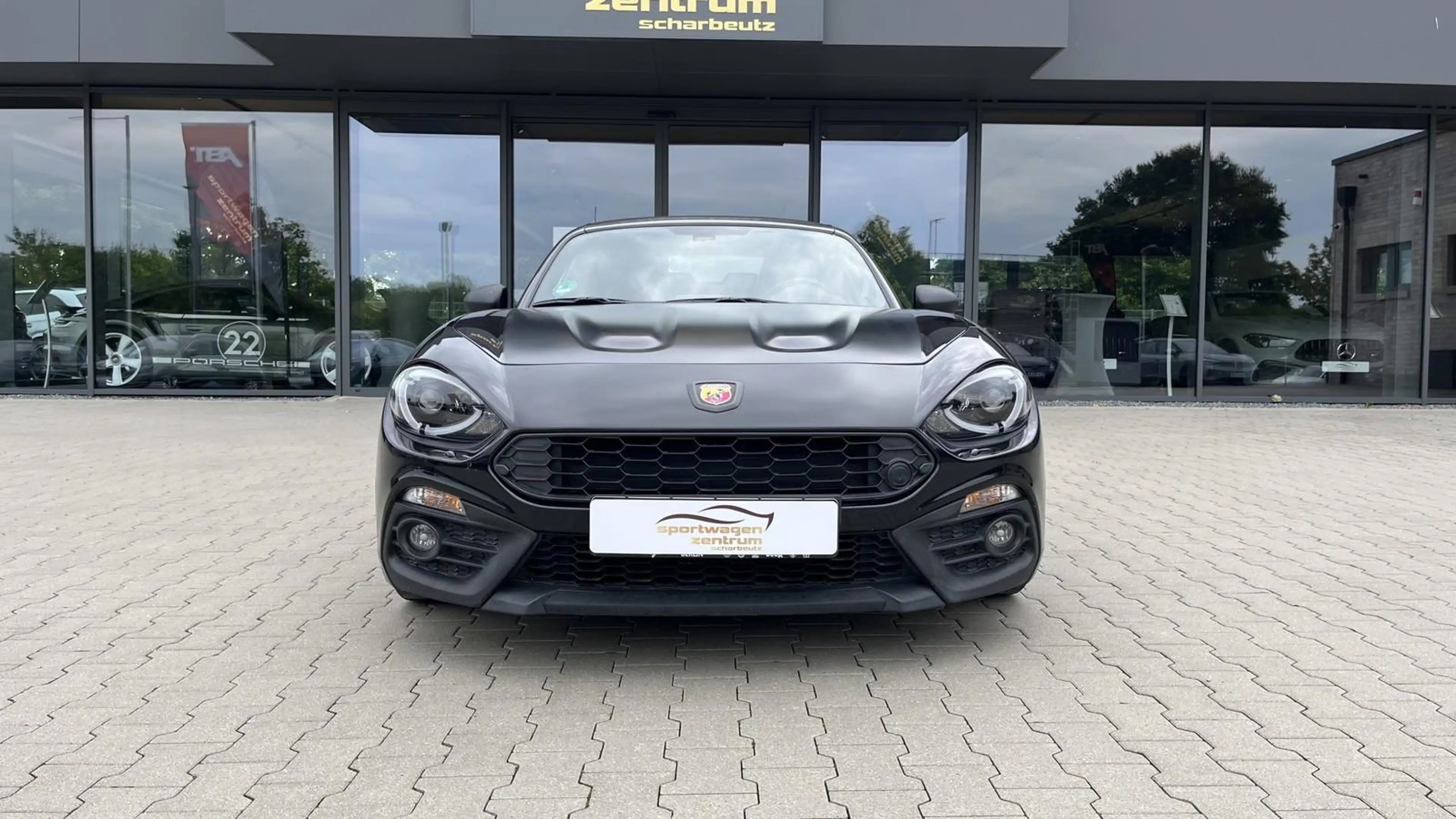 Abarth 124 Spider 124 Spider LED, Klima, DAB, Bose — photo 3