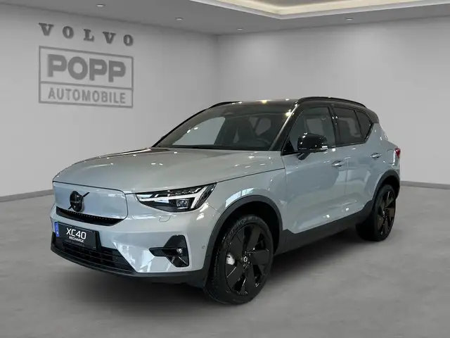 Volvo EX40 Twin Performance AWD Ultra Black Edition 360°