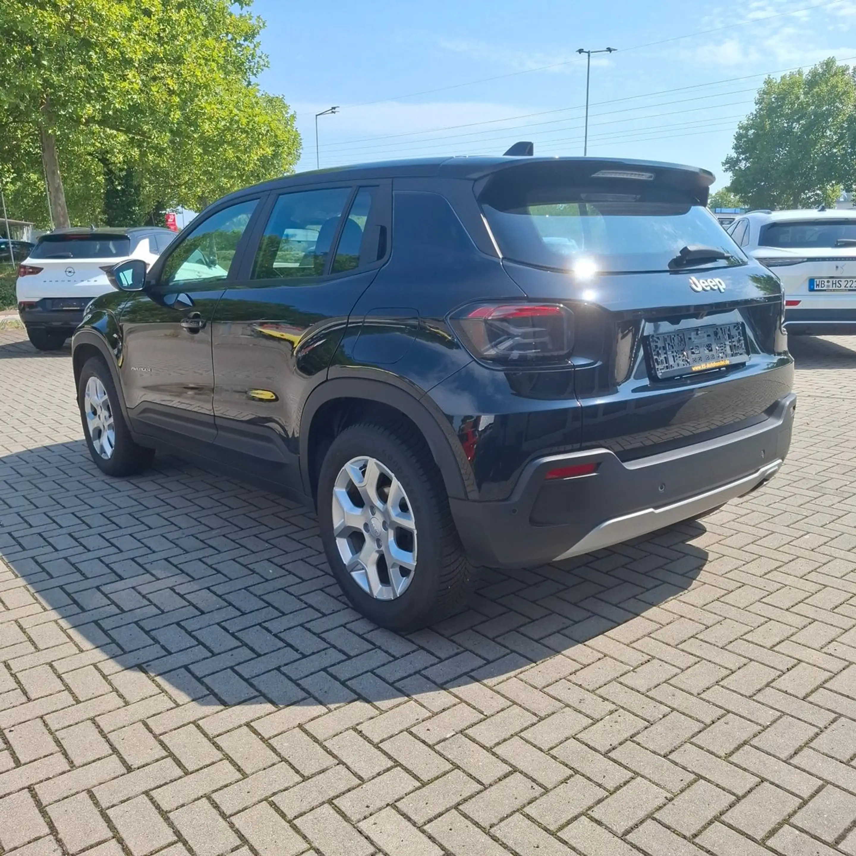 Jeep Avenger Altitude — photo 4