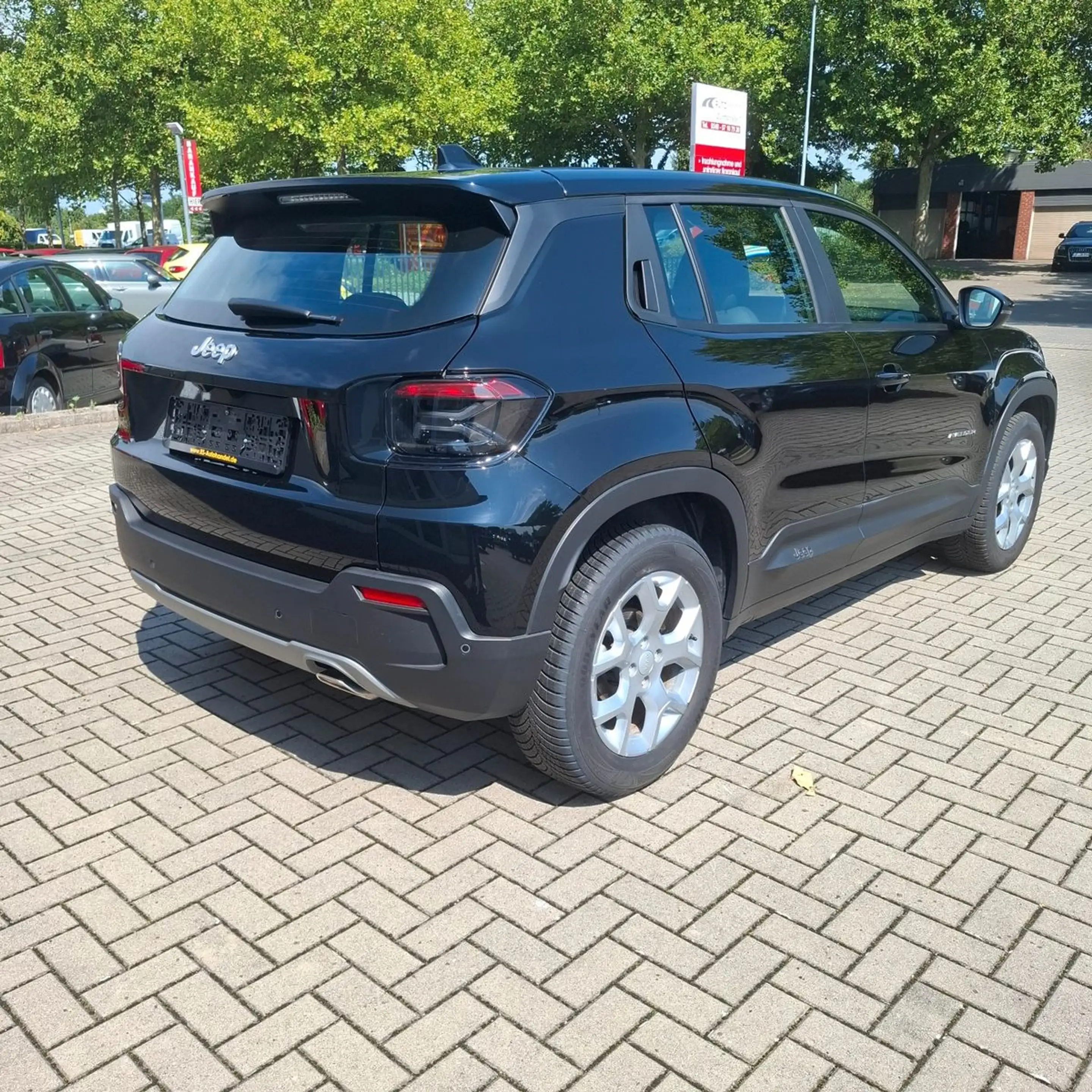 Jeep Avenger Altitude — photo 6