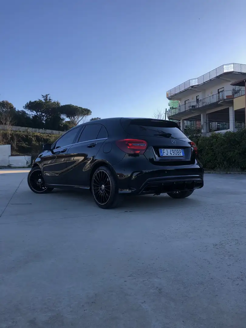 Mercedes-Benz A 160 d Premium Sport - 1