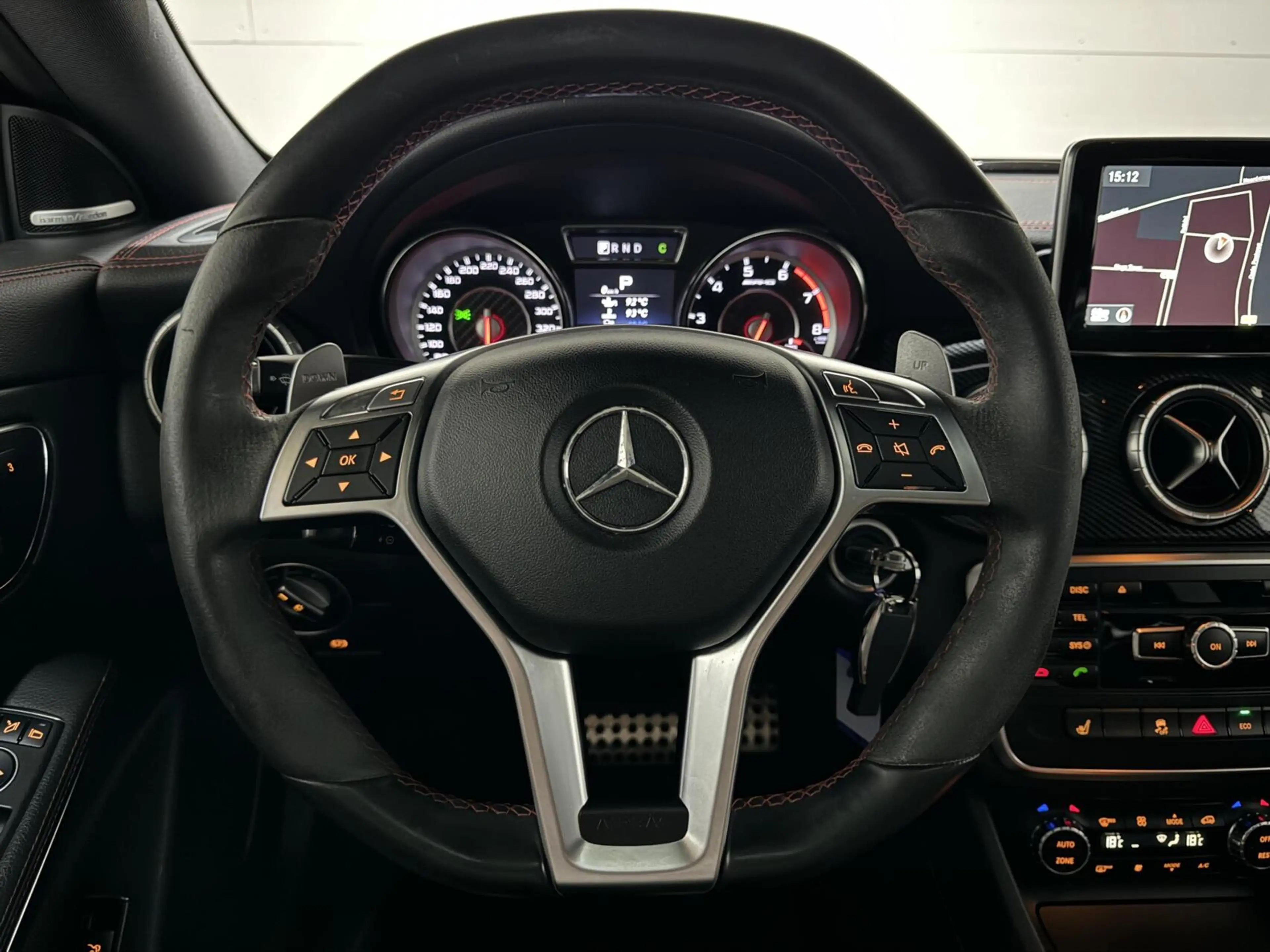 Mercedes-Benz CLA 45 AMG 4MATIC Pano Recaro H/K Camera NAP — photo 27
