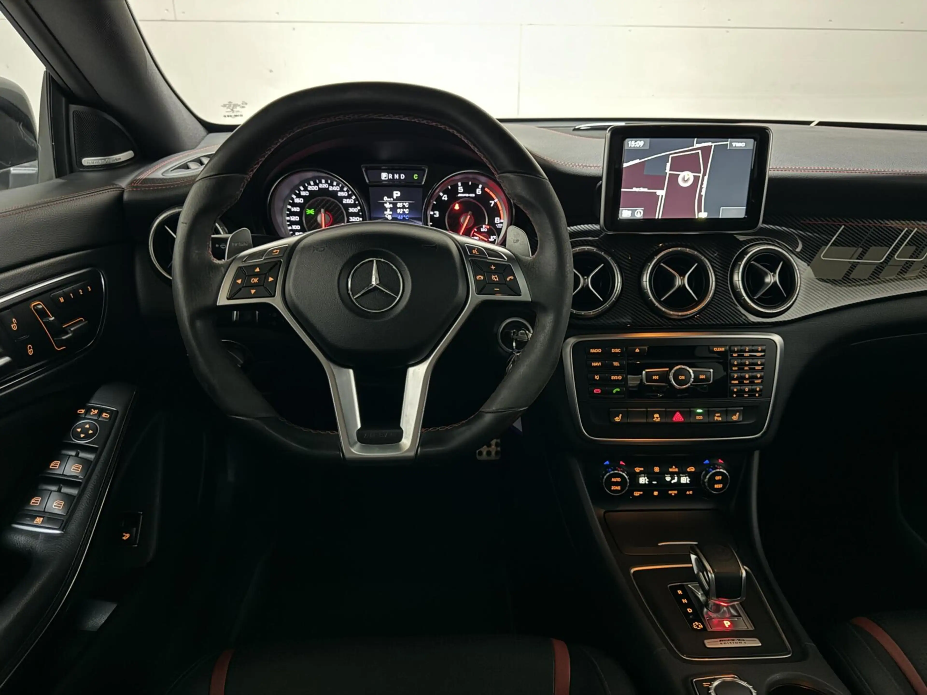 Mercedes-Benz CLA 45 AMG 4MATIC Pano Recaro H/K Camera NAP — photo 25