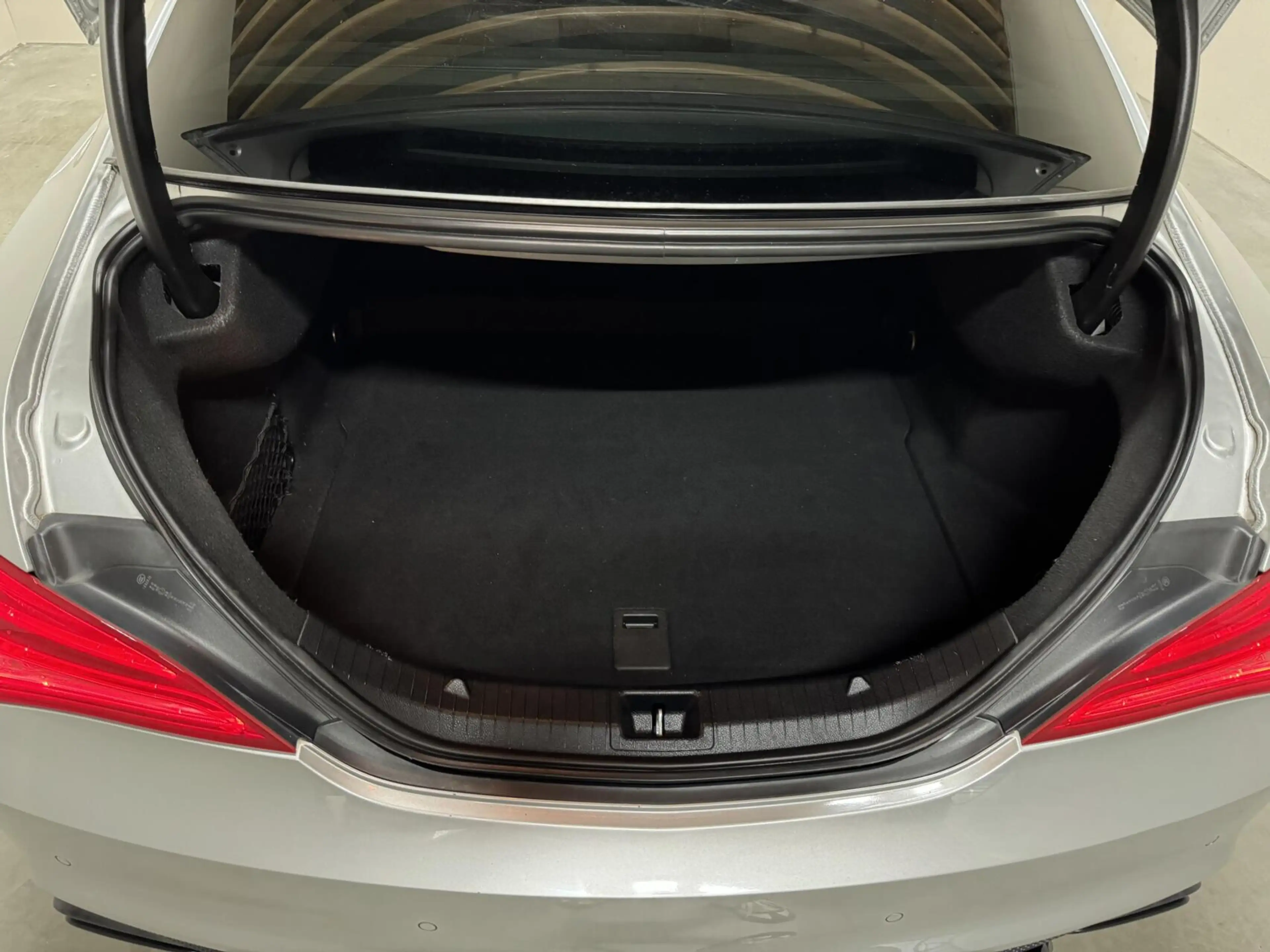 Mercedes-Benz CLA 45 AMG 4MATIC Pano Recaro H/K Camera NAP — photo 42