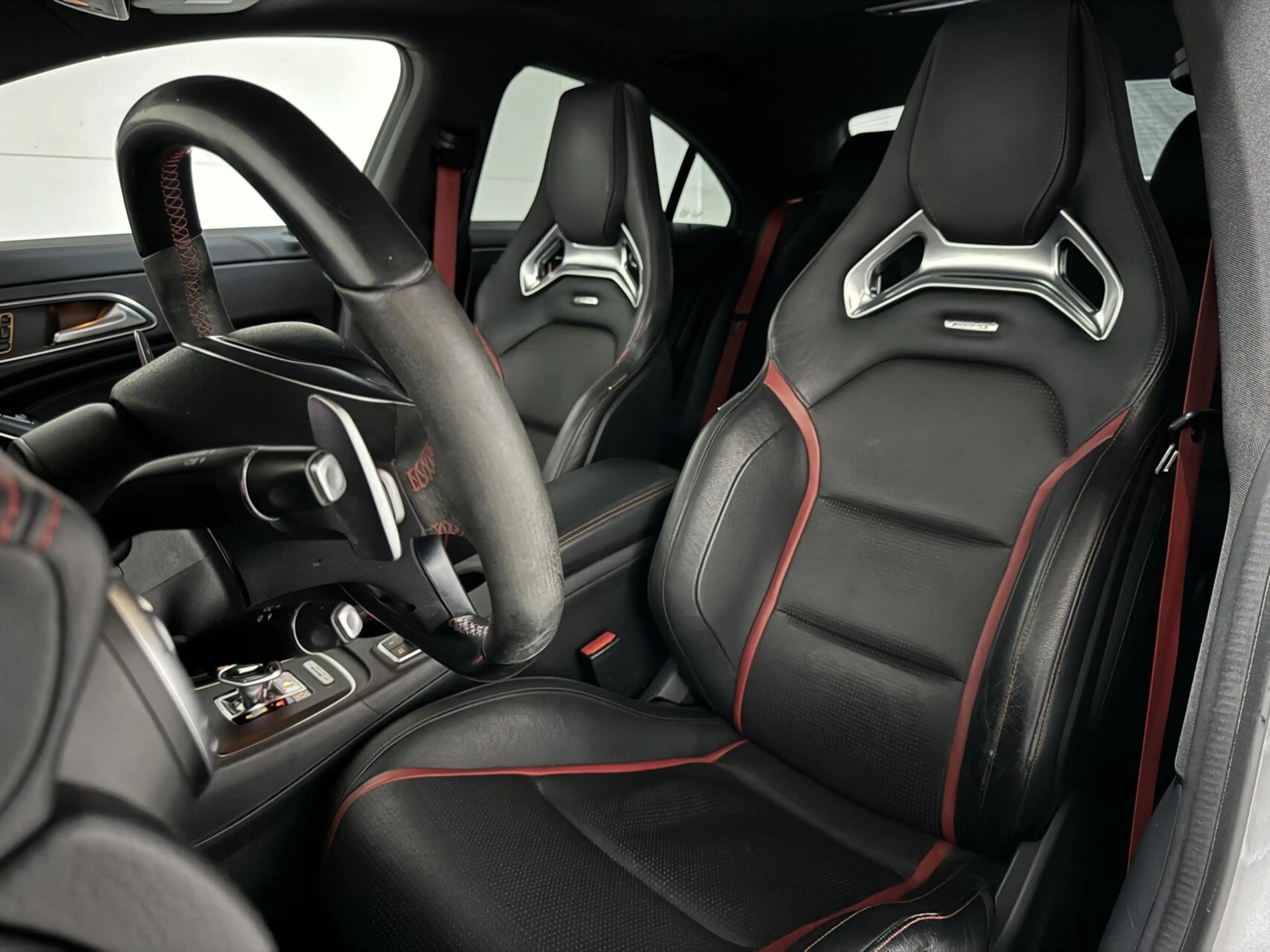Mercedes-Benz CLA 45 AMG 4MATIC Pano Recaro H/K Camera NAP — photo 17