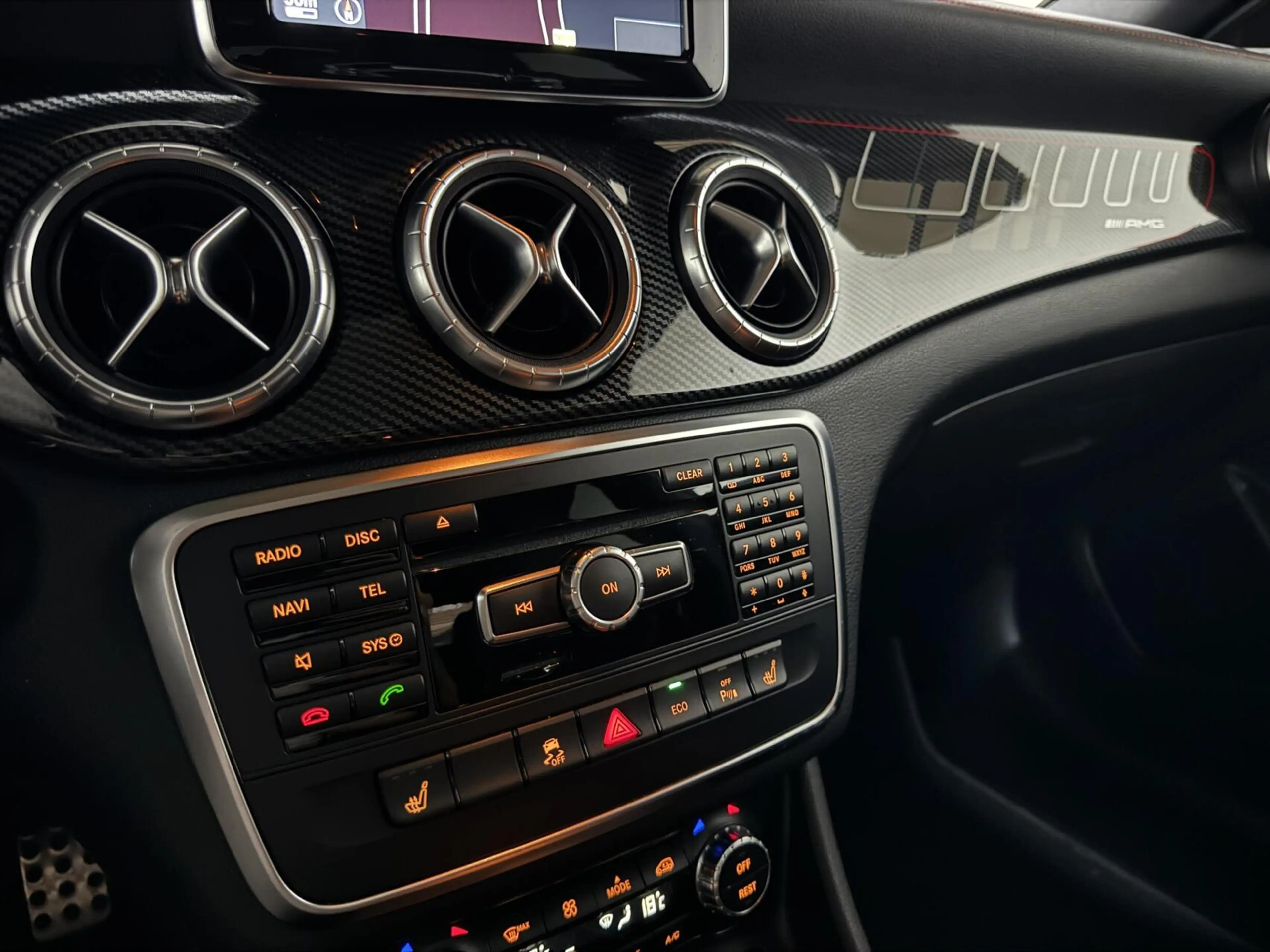 Mercedes-Benz CLA 45 AMG 4MATIC Pano Recaro H/K Camera NAP — photo 36