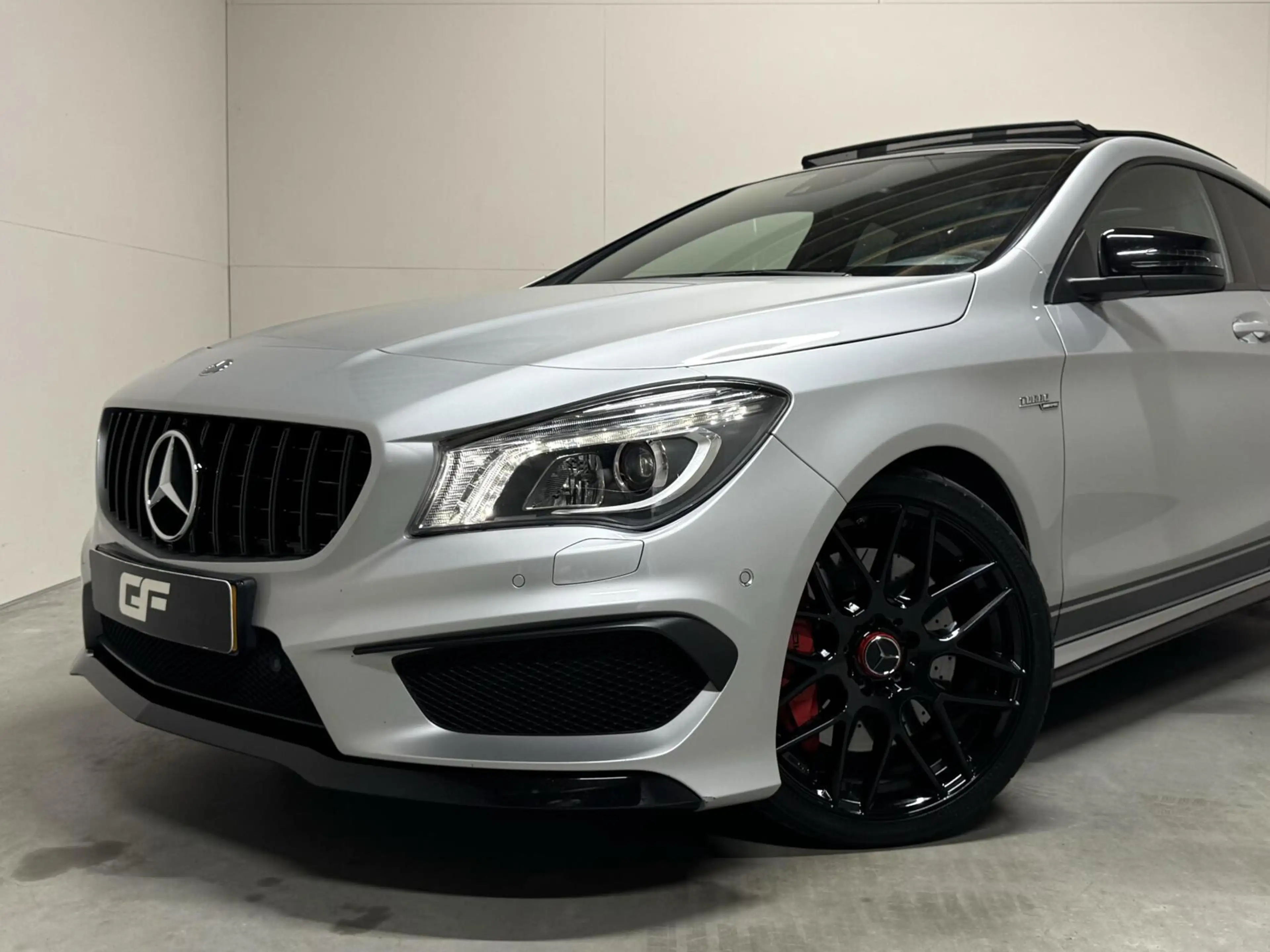 Mercedes-Benz CLA 45 AMG 4MATIC Pano Recaro H/K Camera NAP — photo 48