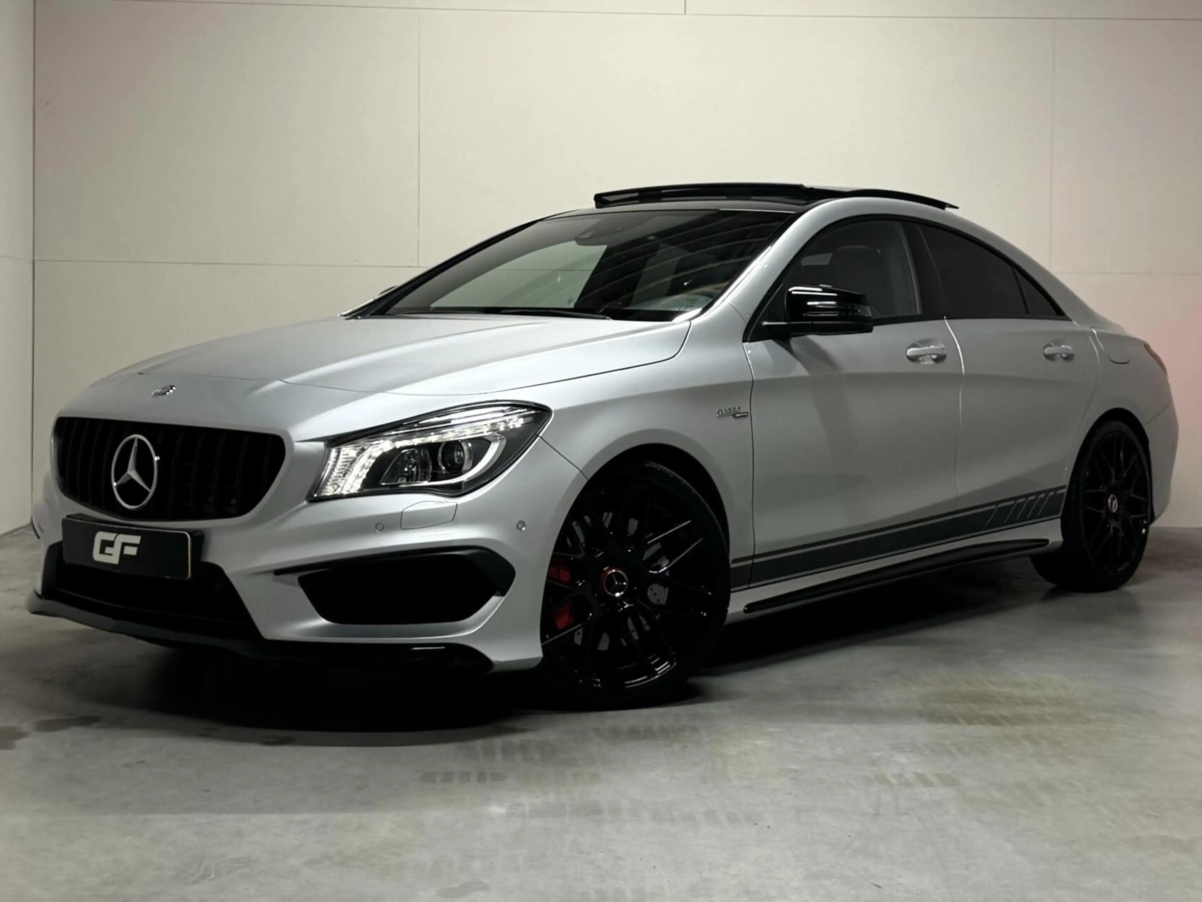 Mercedes-Benz CLA 45 AMG 4MATIC Pano Recaro H/K Camera NAP — photo 10