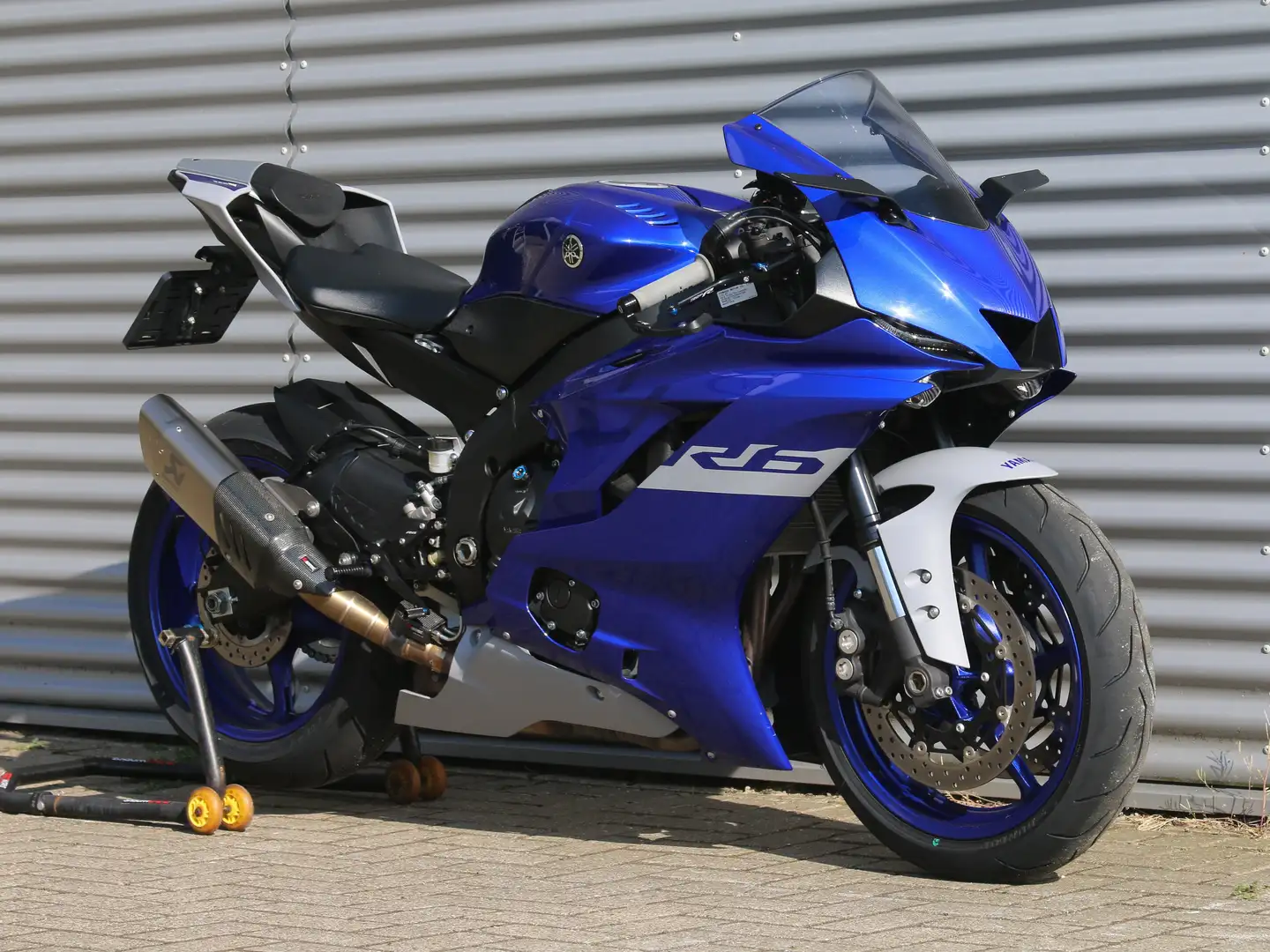 Yamaha YZF-R6 Blau - 1