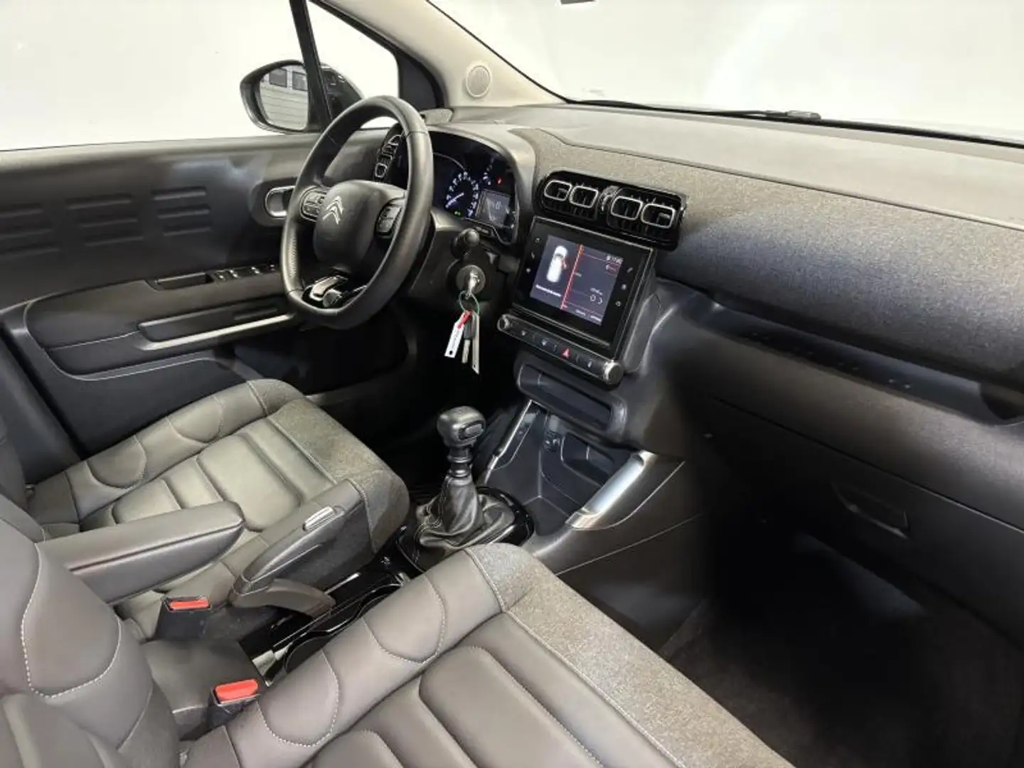 Citroen C3 Aircross Shine **GARANTIE 12 MOIS** Grau - 2
