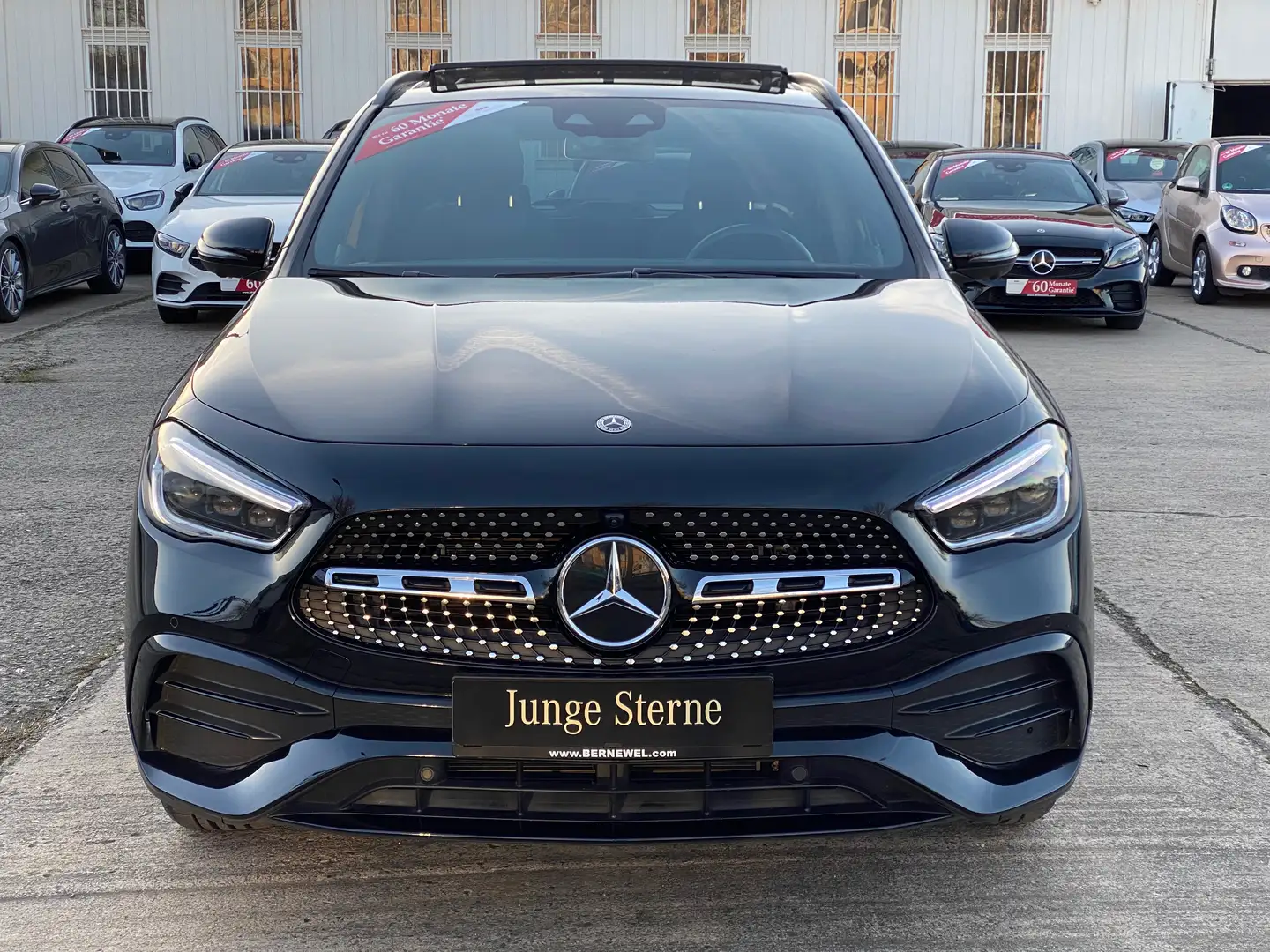 Mercedes-Benz GLA 250 GLA250e AMG Pano_360°_Multibeam_KeylessG_HeadUp Noir - 2