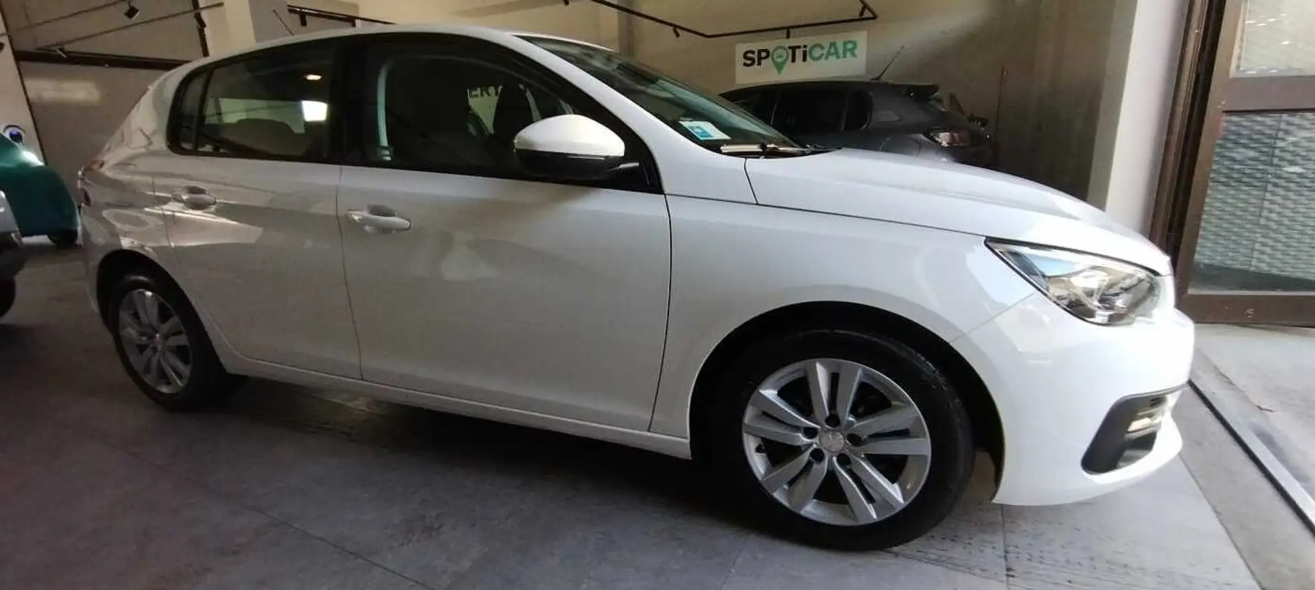 Peugeot 308 2ª serie PureTech Turbo 110 S&S Active Bianco - 2