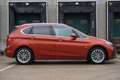 BMW 218 2-serie Active Tourer 218i 140pk AUT High Executiv Oranje - thumbnail 3
