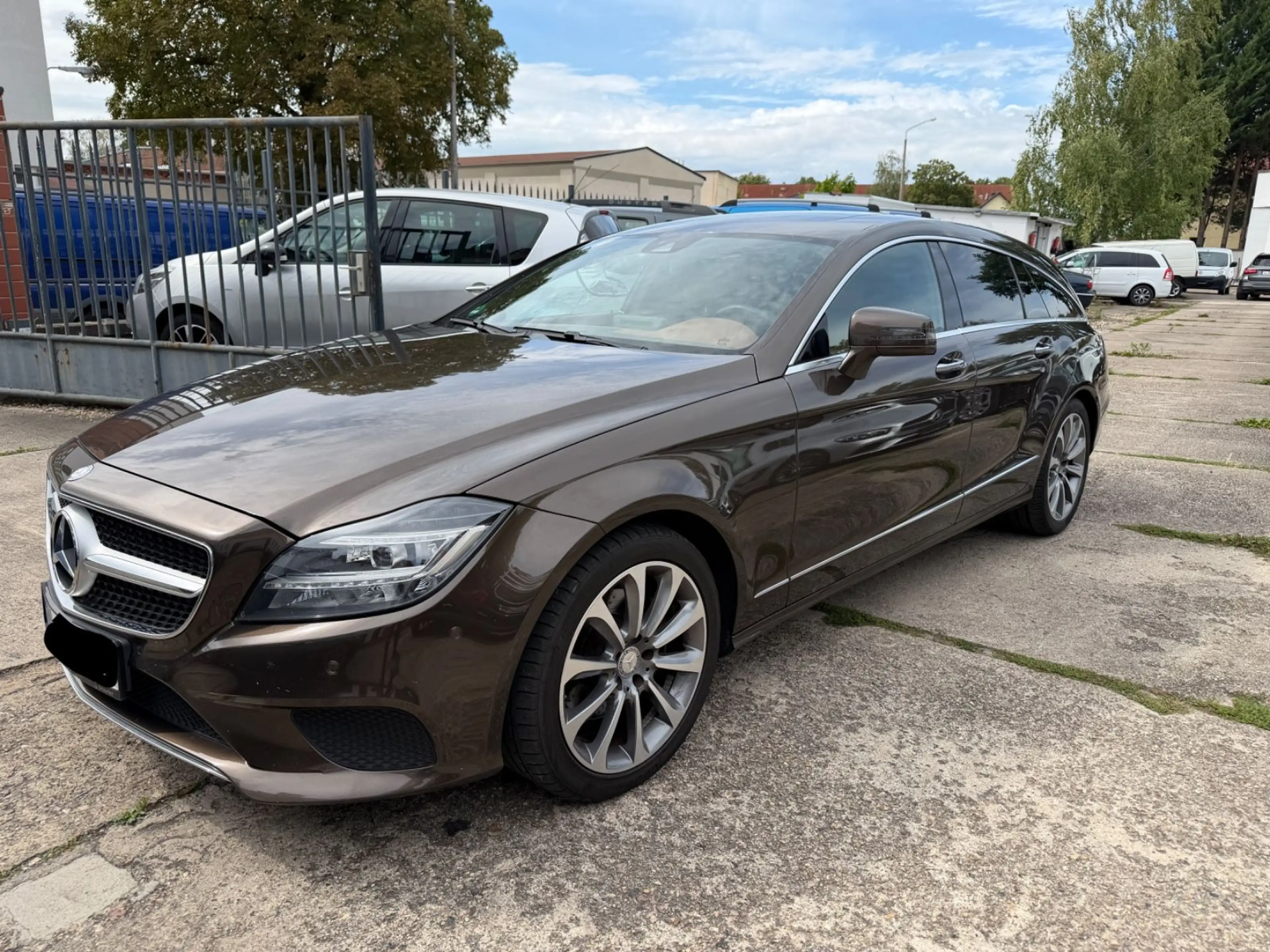 Mercedes-Benz CLS CLS 350d BlueTec 4Matic Shooting Brake — photo 2
