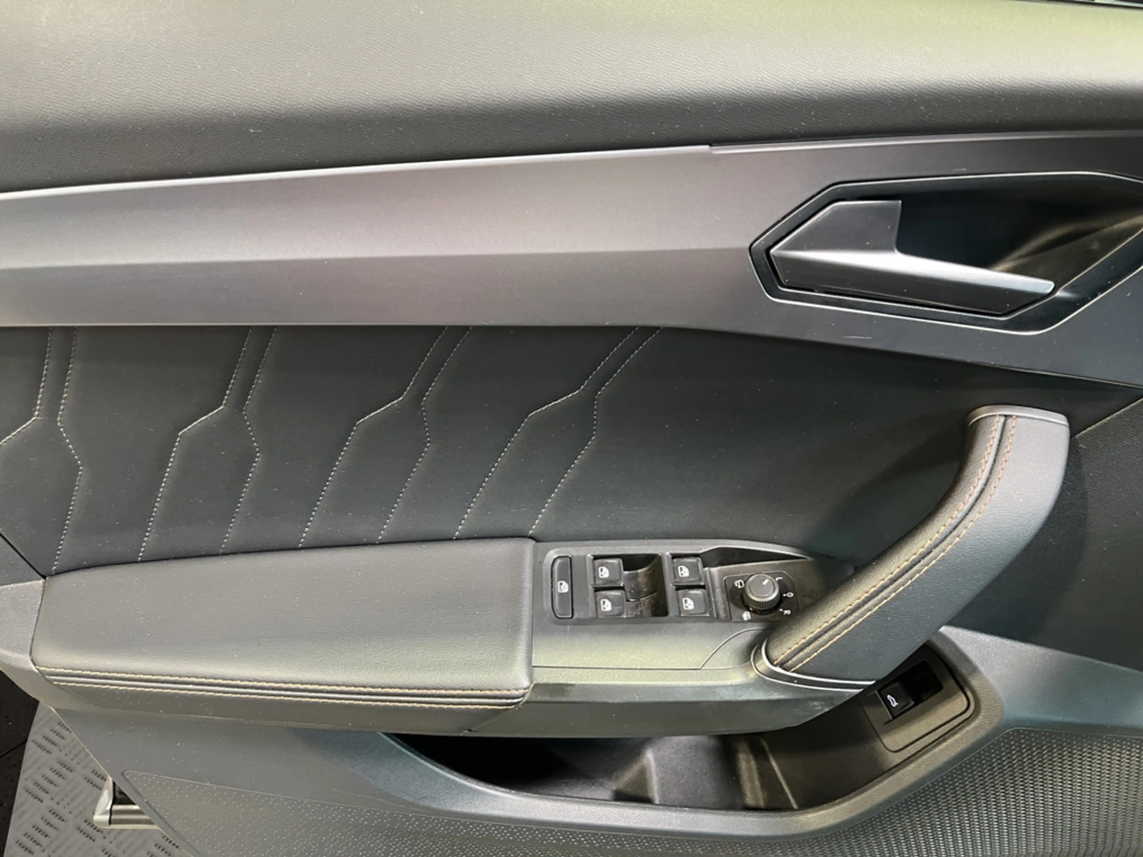 CUPRA Formentor 1.5 TSI KLIMA SHZ KAMERA ACC LED — photo 13