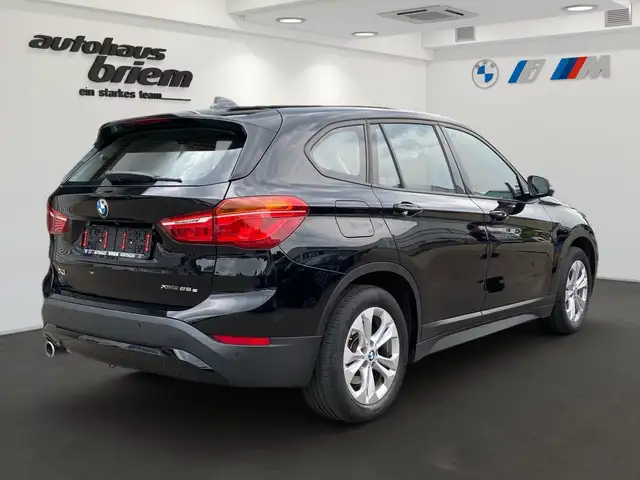 BMW X1 view 3