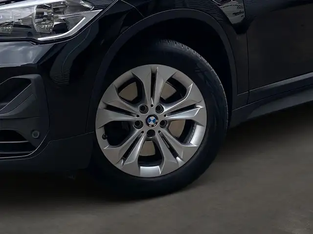 BMW X1 view 6