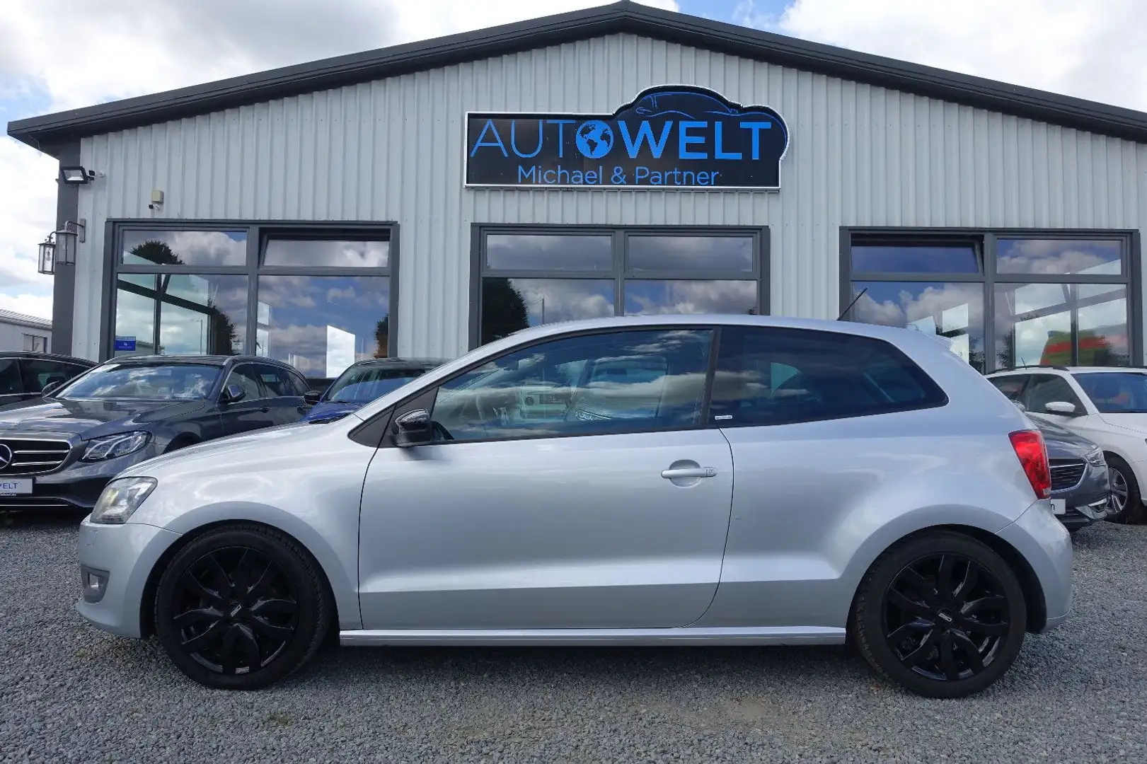 Volkswagen Polo 1.4 DSG KLIMA XEN SITZH Insp+Zahnr+TÜV NEU Silber - 1