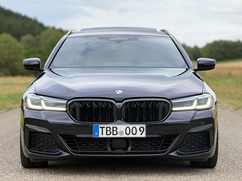 BMW 540 d xDrive M Sport/BowersWilkins/Laser/Stdhzg/ — photo 10