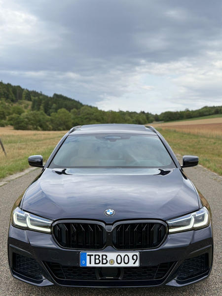 BMW 540 d xDrive M Sport/BowersWilkins/Laser/Stdhzg/ — photo 11