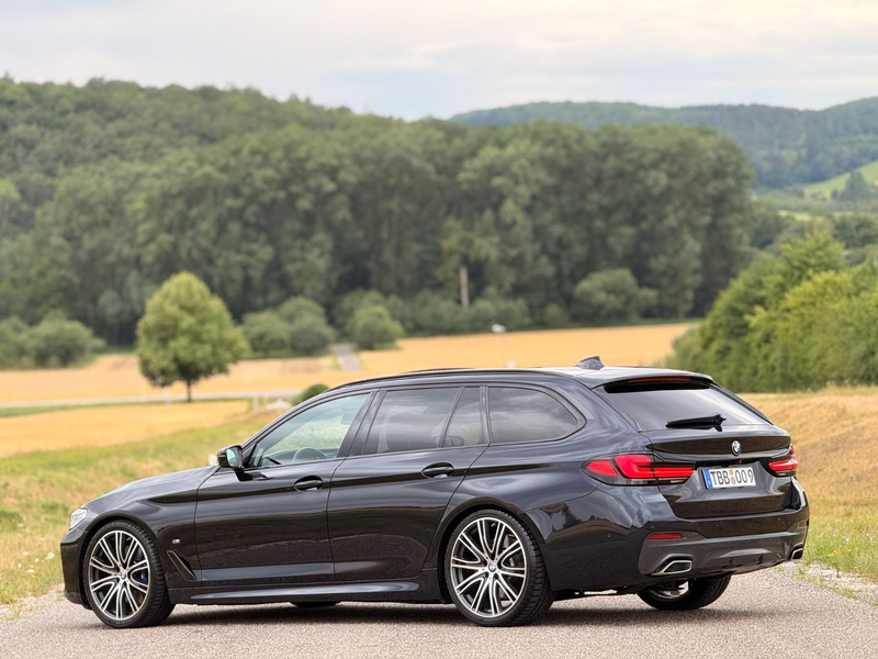 BMW 540 d xDrive M Sport/BowersWilkins/Laser/Stdhzg/ — photo 15