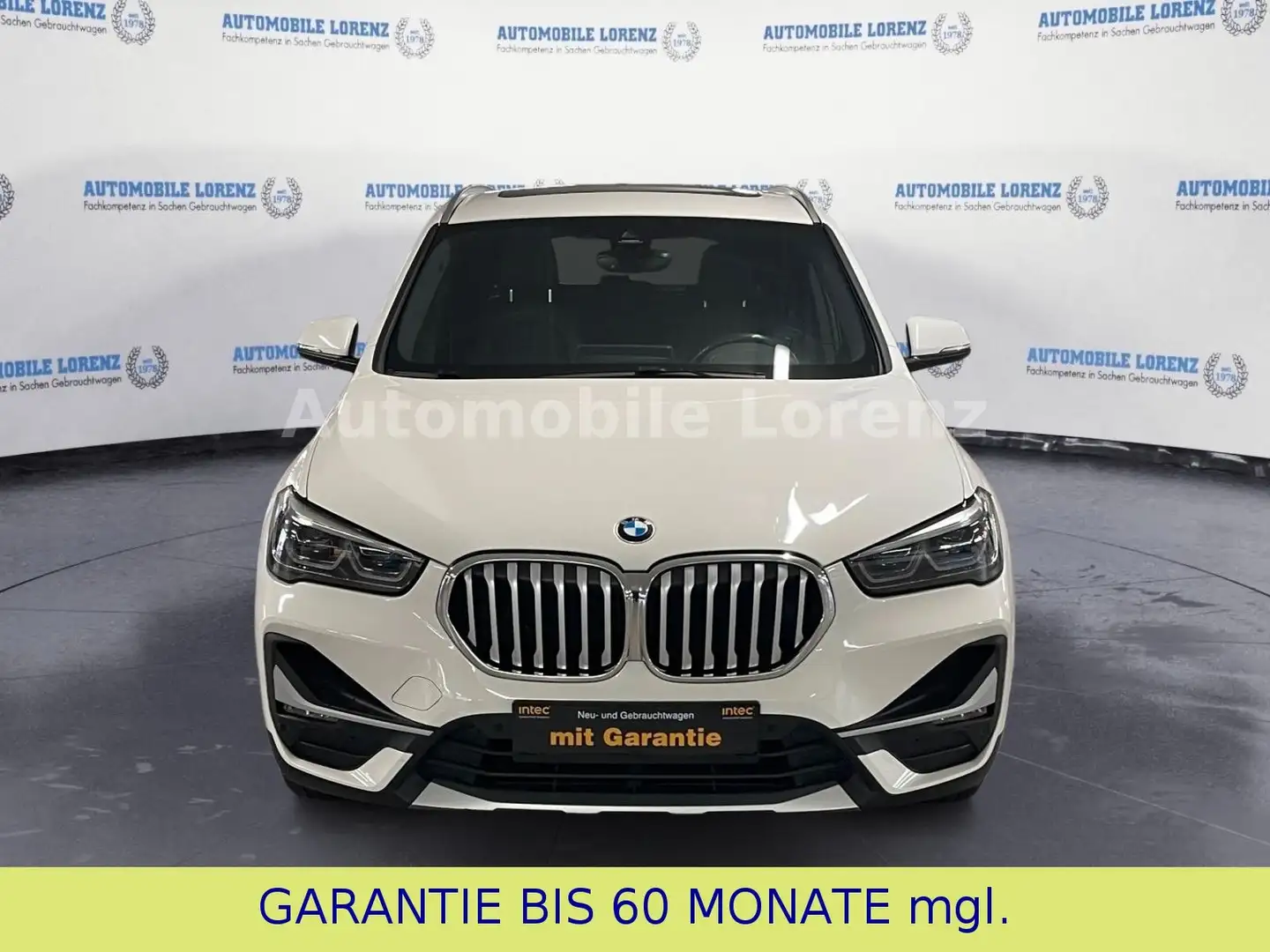 BMW X1 X Drive  M SPORT /LED / HEAD UP/ PANORAMADACH Weiß - 2